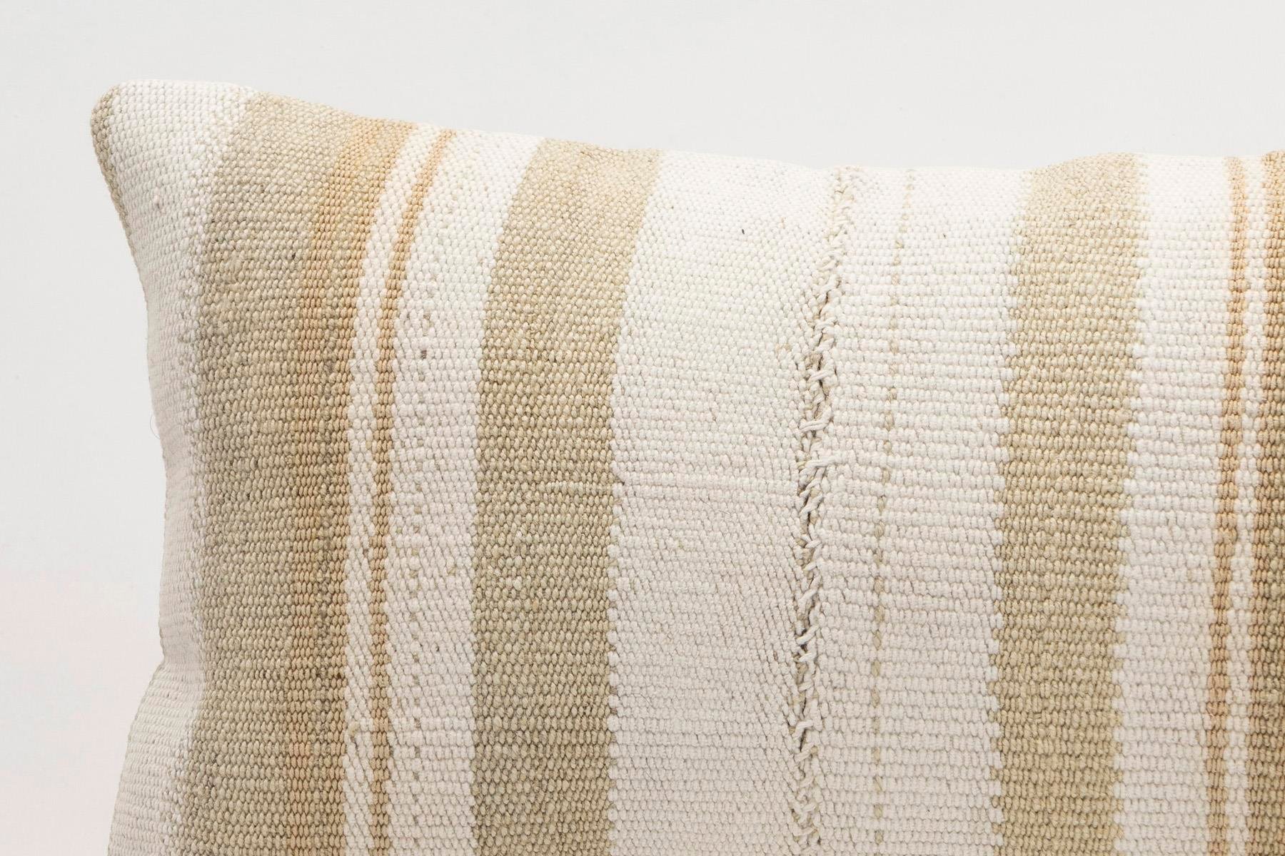 12x20 inches (30x50 cm) Kilim Pillow | KILIM WHOLESALE - Vintage Handmade Pillows - Vintage Handmade Kilim Rugs - It is 100% wool. Artistic and historical rugs. Old handwoven rugs. - Online hand woven rugs and kilim cushions sales. Shipping to a