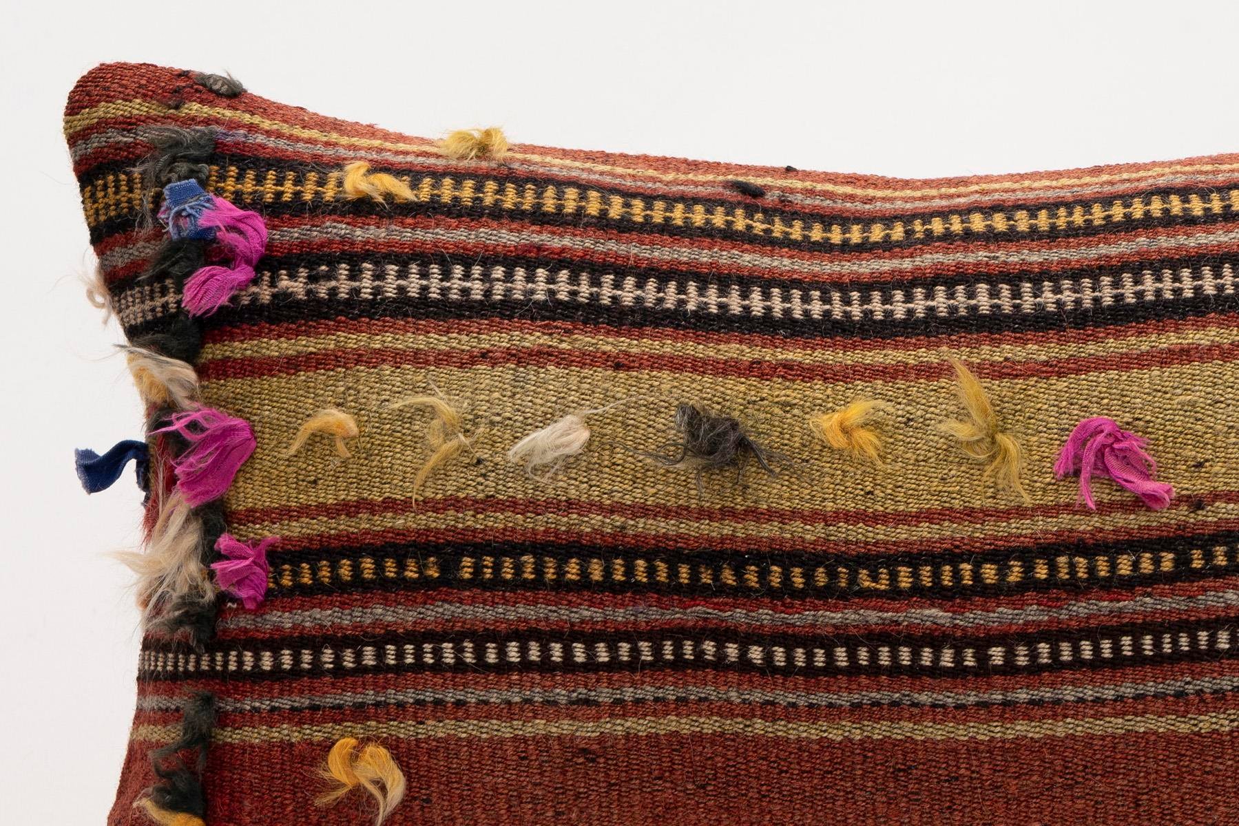 12x20 inches (30x50 cm) Kilim Pillow | KILIM WHOLESALE - Vintage Handmade Pillows - Vintage Handmade Kilim Rugs - It is 100% wool. Artistic and historical rugs. Old handwoven rugs. - Online hand woven rugs and kilim cushions sales. Shipping to a
