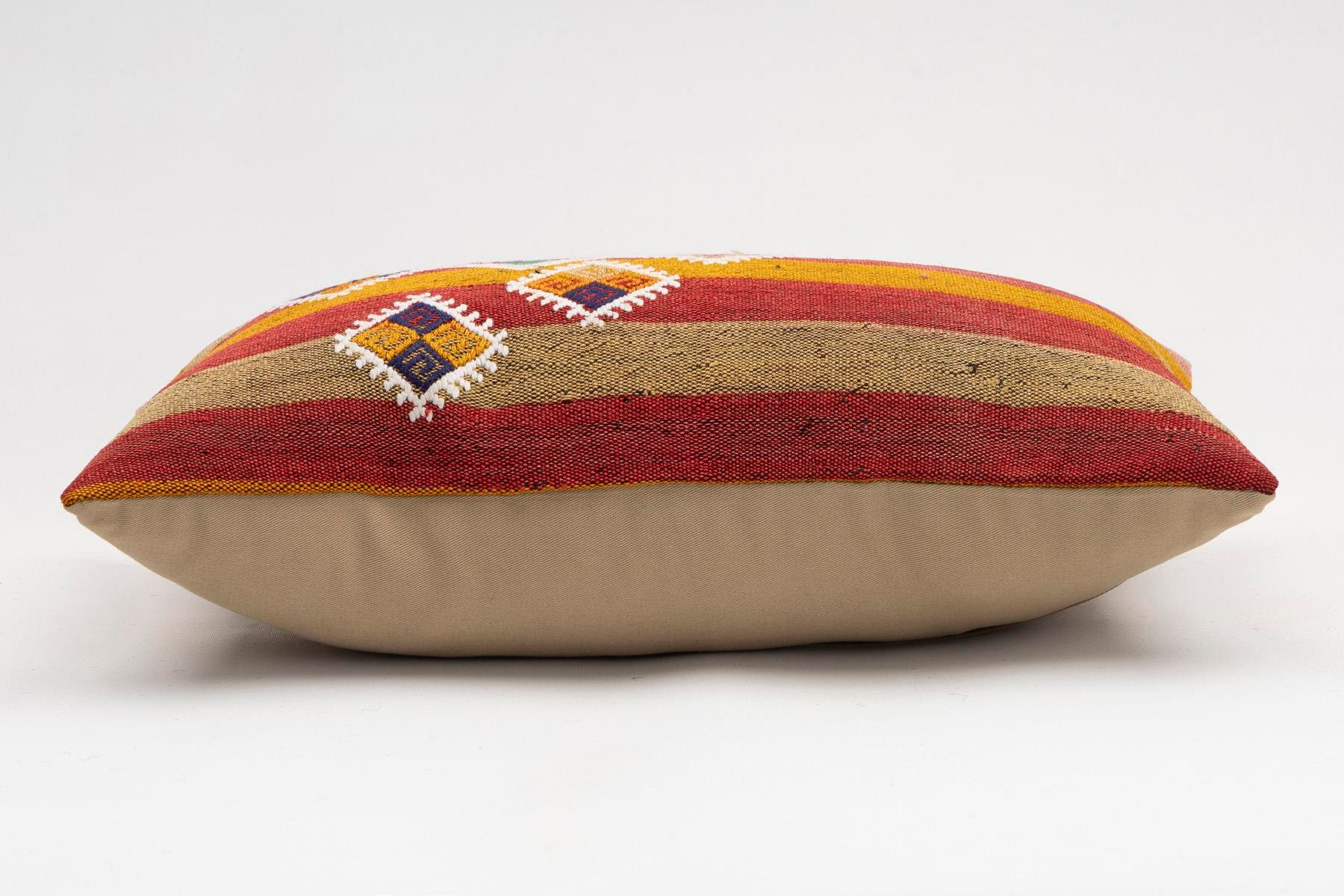 12x20 inches (30x50 cm) Kilim Pillow | KILIM WHOLESALE - Vintage Handmade Pillows - Vintage Handmade Kilim Rugs - It is 100% wool. Artistic and historical rugs. Old handwoven rugs. - Online hand woven rugs and kilim cushions sales. Shipping to a