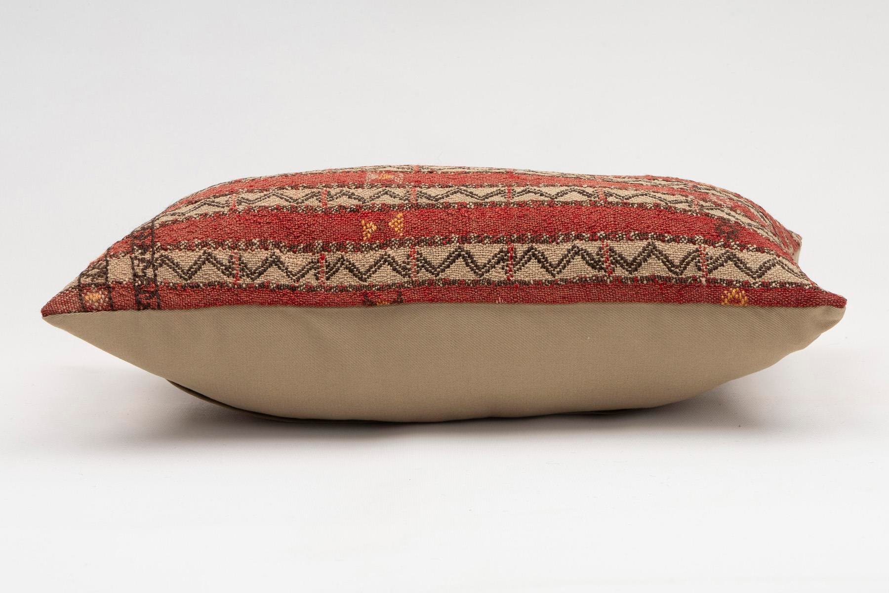 12x20 inches (30x50 cm) Kilim Pillow | KILIM WHOLESALE - Vintage Handmade Pillows - Vintage Handmade Kilim Rugs - It is 100% wool. Artistic and historical rugs. Old handwoven rugs. - Online hand woven rugs and kilim cushions sales. Shipping to a