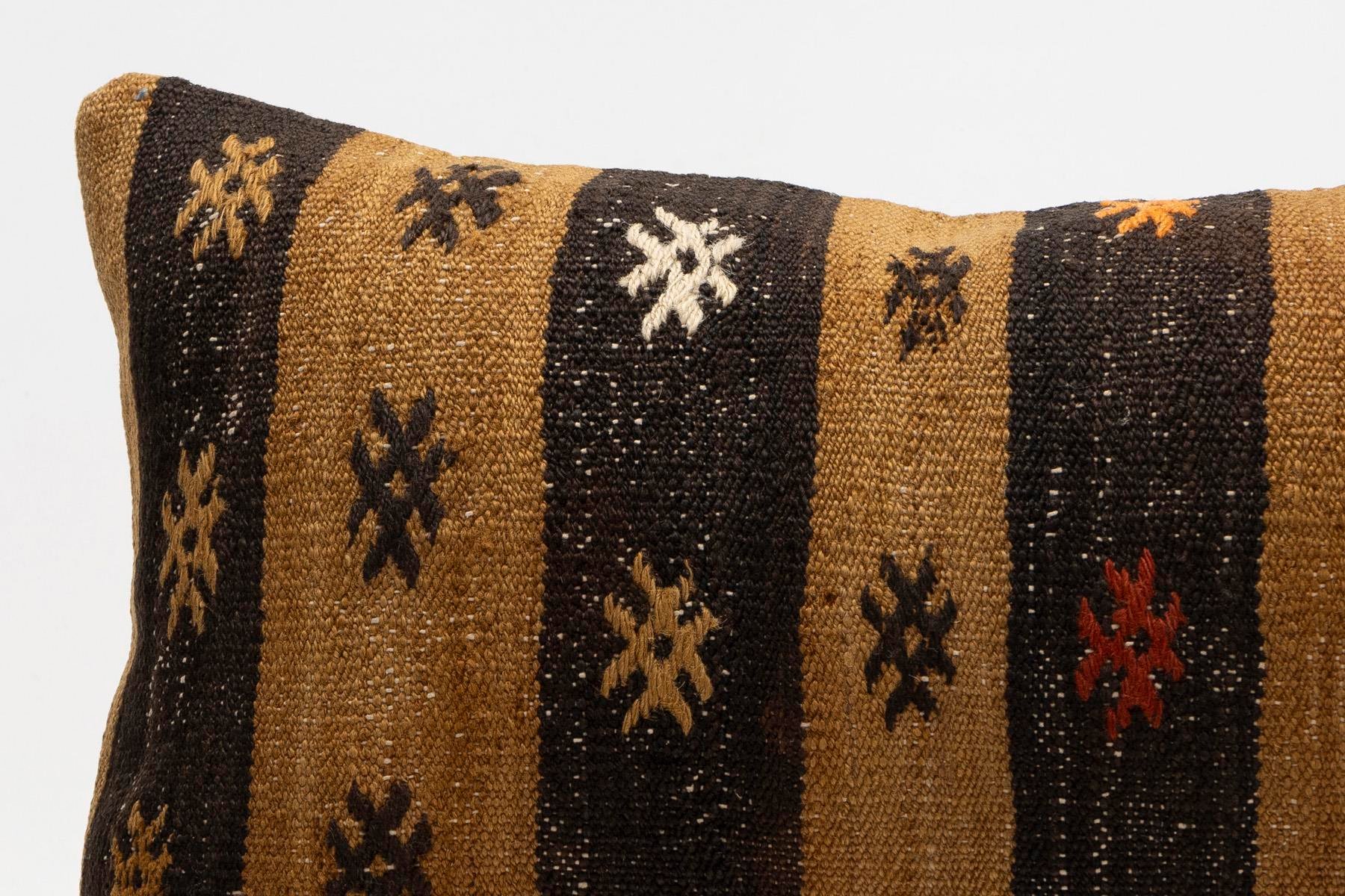 12x20 inches (30x50 cm) Kilim Pillow | KILIM WHOLESALE - Vintage Handmade Pillows - Vintage Handmade Kilim Rugs - It is 100% wool. Artistic and historical rugs. Old handwoven rugs. - Online hand woven rugs and kilim cushions sales. Shipping to a