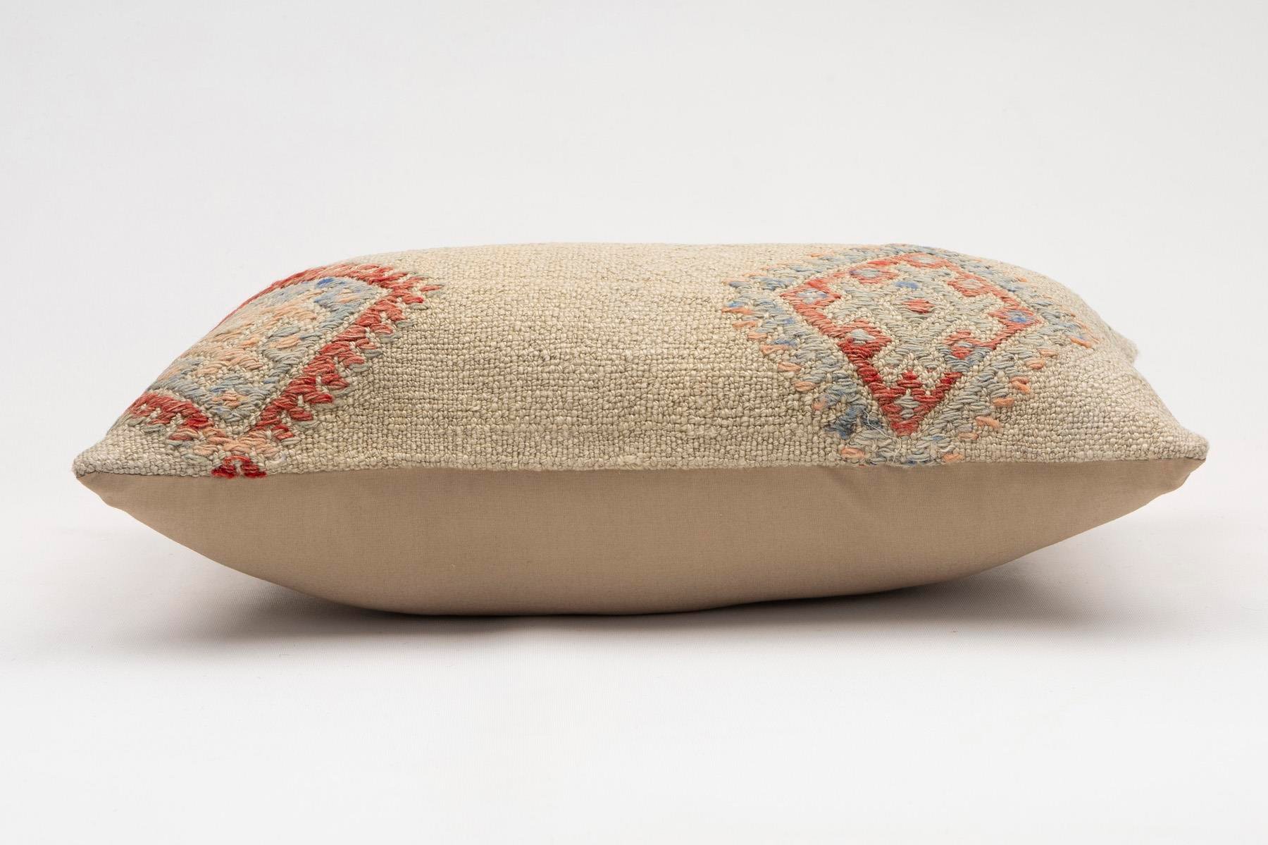 12x20 inches (30x50 cm) Kilim Pillow | KILIM WHOLESALE - Vintage Handmade Pillows - Vintage Handmade Kilim Rugs - It is 100% wool. Artistic and historical rugs. Old handwoven rugs. - Online hand woven rugs and kilim cushions sales. Shipping to a