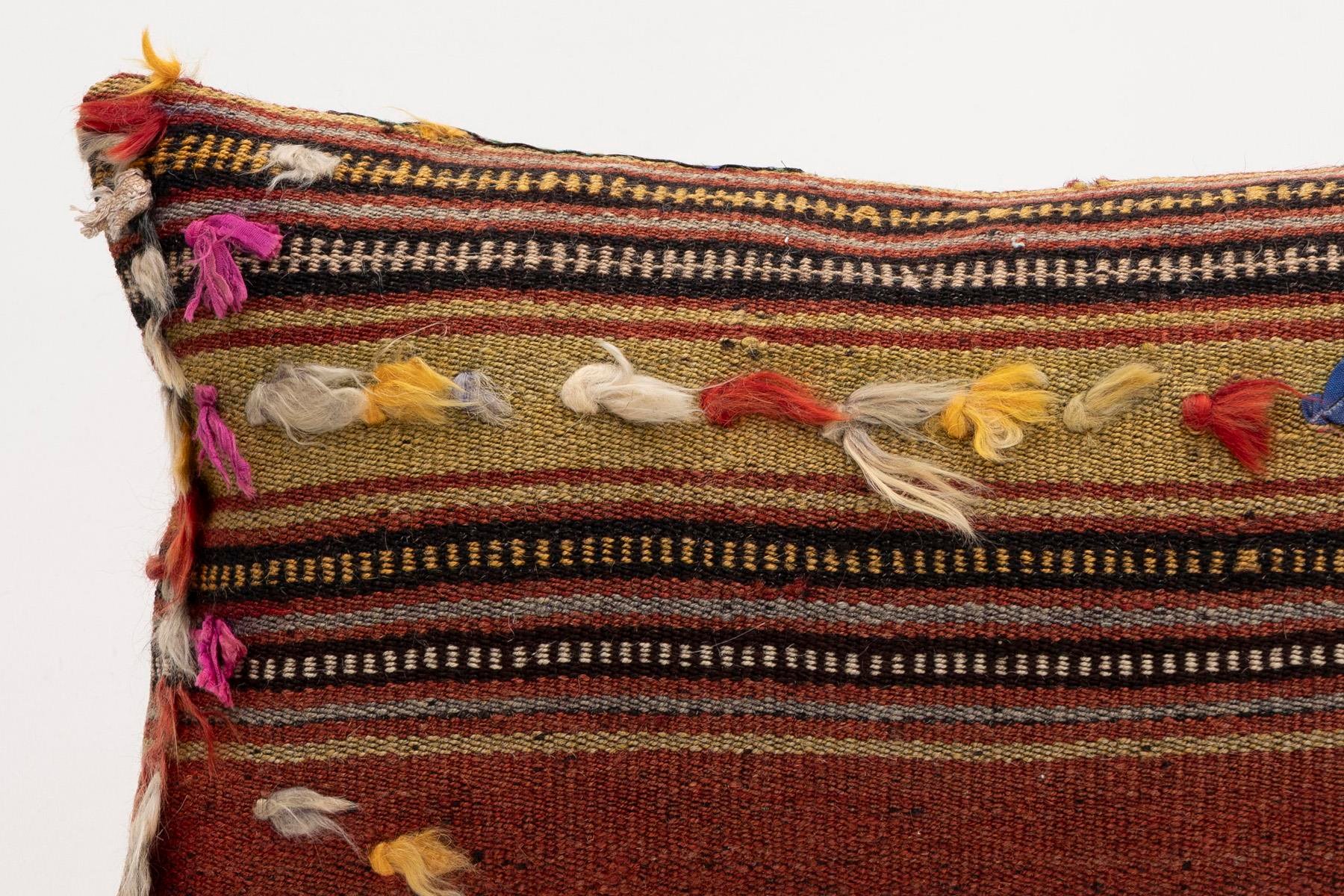 12x20 inches (30x50 cm) Kilim Pillow | KILIM WHOLESALE - Vintage Handmade Pillows - Vintage Handmade Kilim Rugs - It is 100% wool. Artistic and historical rugs. Old handwoven rugs. - Online hand woven rugs and kilim cushions sales. Shipping to a
