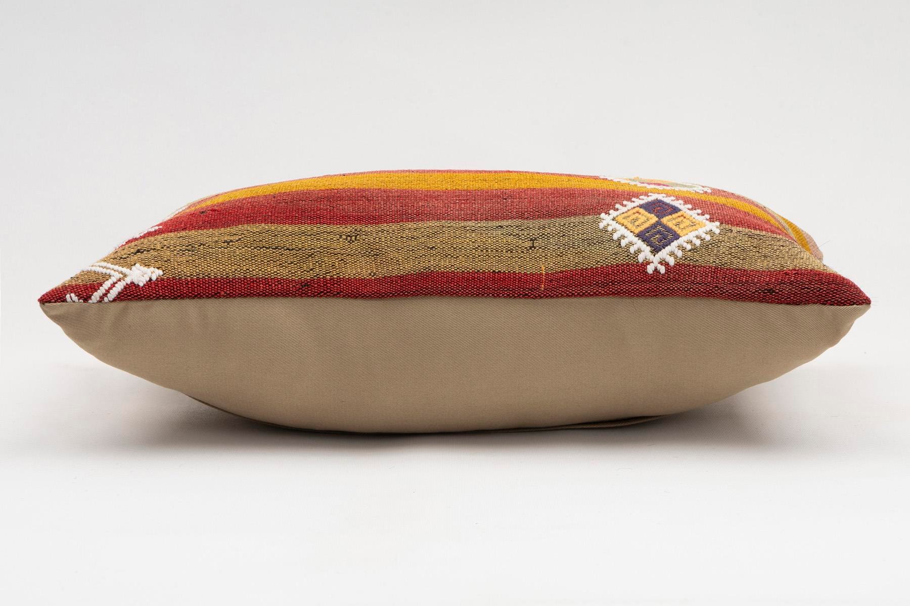 12x20 inches (30x50 cm) Kilim Pillow | KILIM WHOLESALE - Vintage Handmade Pillows - Vintage Handmade Kilim Rugs - It is 100% wool. Artistic and historical rugs. Old handwoven rugs. - Online hand woven rugs and kilim cushions sales. Shipping to a