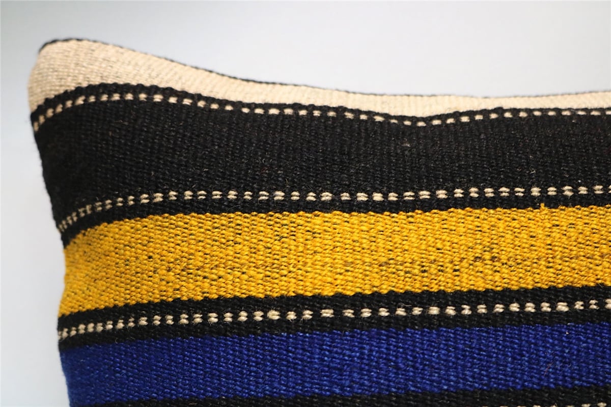 12x20 feet (30x50 cm) Kilim Pillow