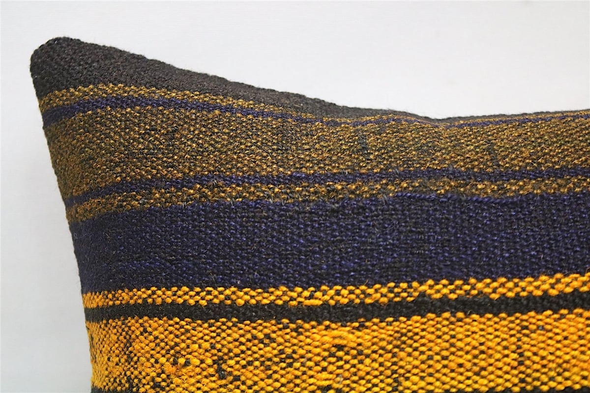 12x20 feet (30x50 cm) Kilim Pillow