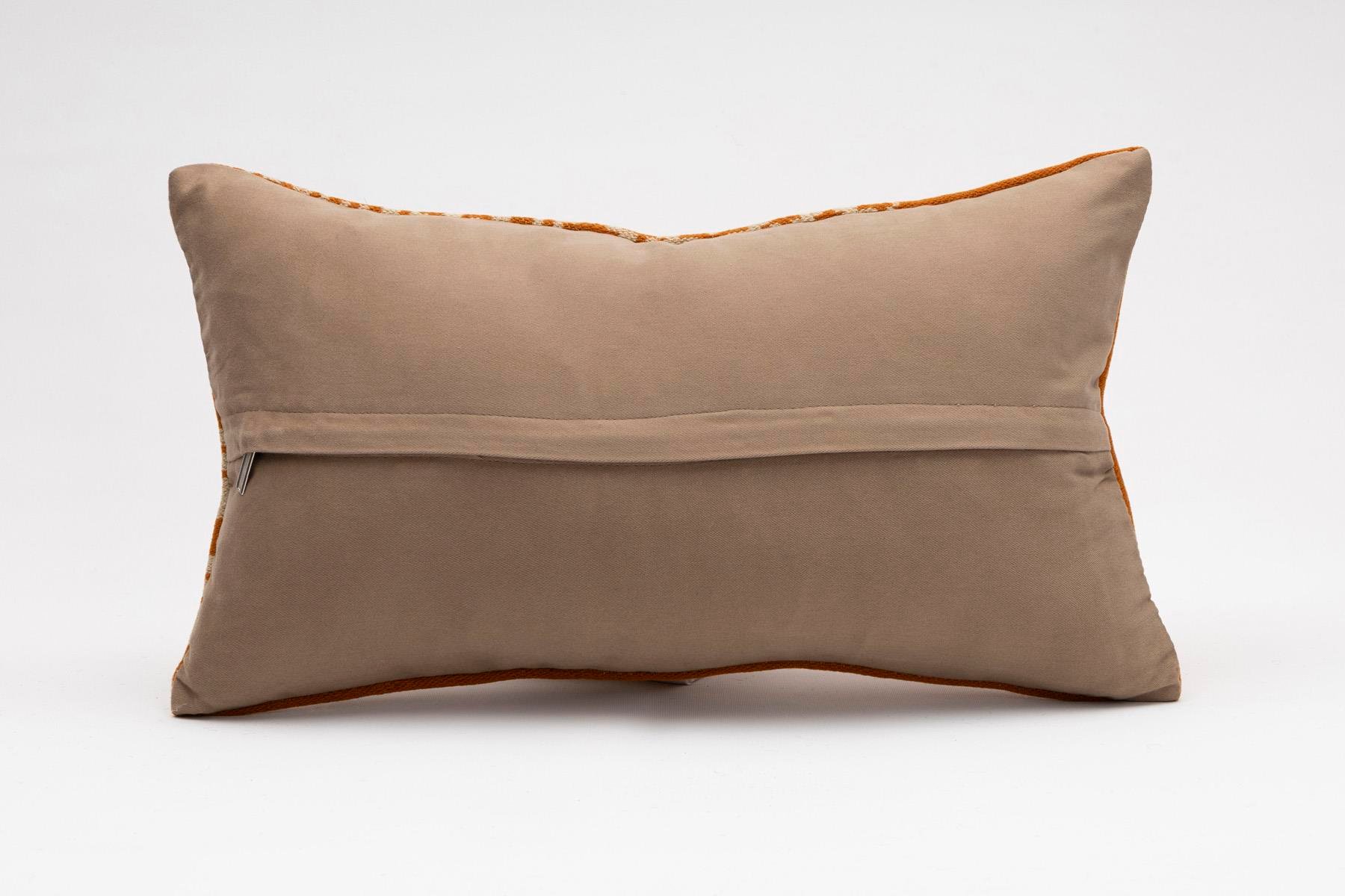 12''20'' (30x50 cm) Kilim Pillows - Vintage Handmade Kilim Pillows - Vintage Handmade Kilim Rugs - It is 100% wool. Artistic and historical rugs. Old handwoven rugs.