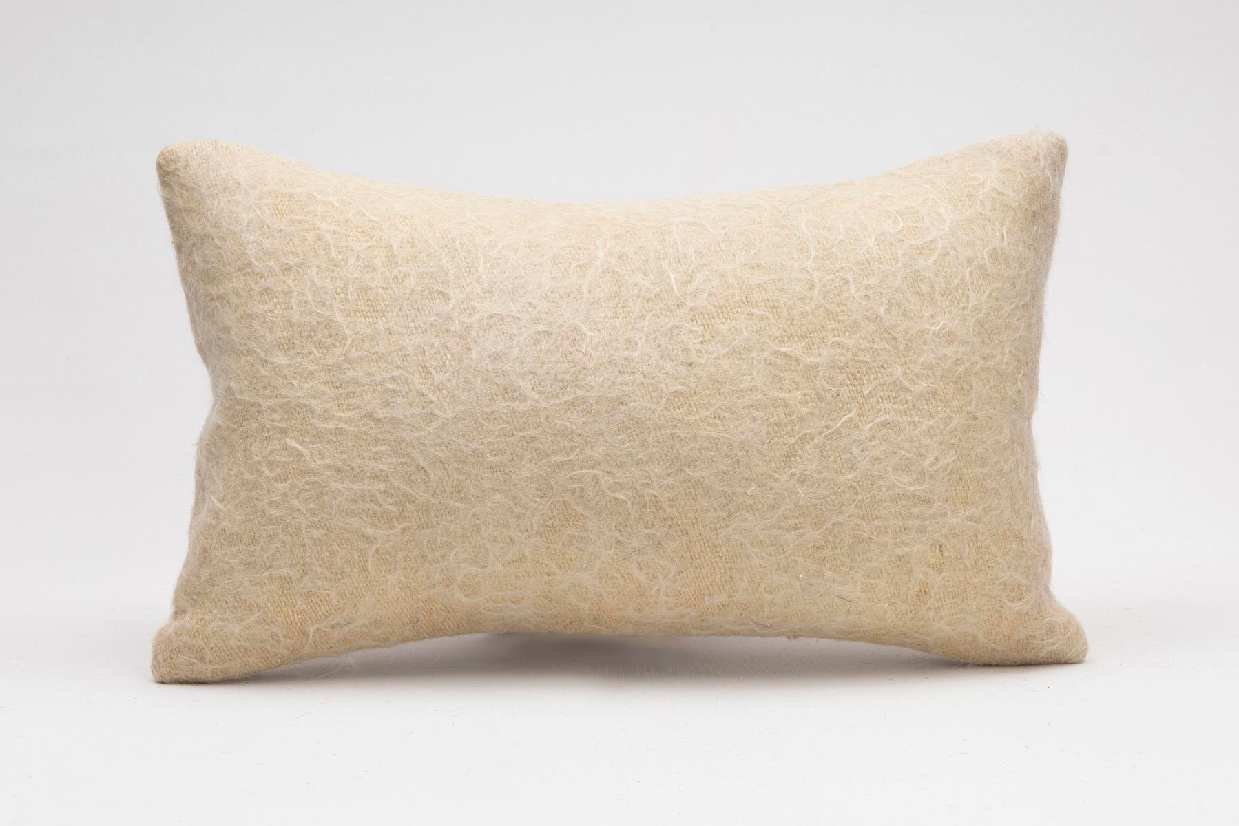 12''20'' (30x50 cm) Kilim Pillows - Vintage Handmade Kilim Pillows - Vintage Handmade Kilim Rugs - It is 100% wool. Artistic and historical rugs. Old handwoven rugs.