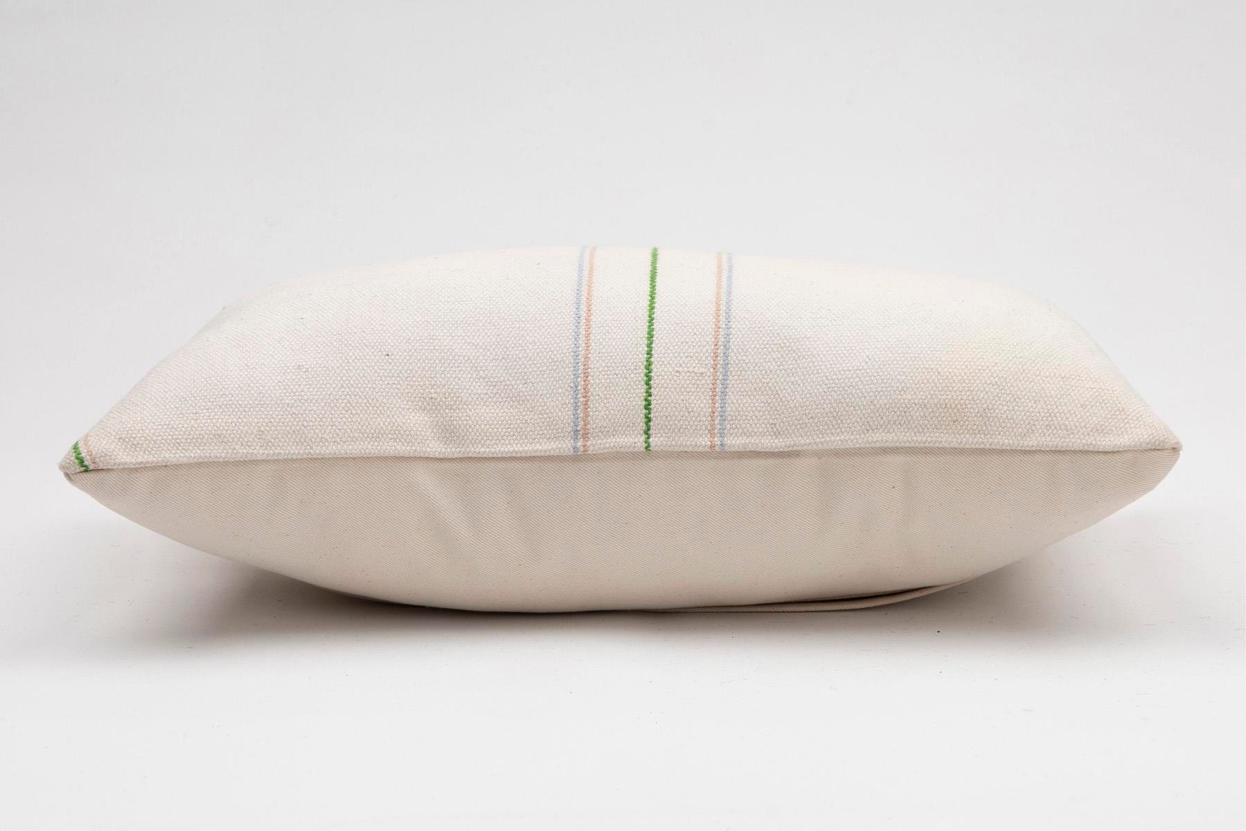 12''20'' (30x50 cm) Kilim Pillows - Vintage Handmade Kilim Pillows - Vintage Handmade Kilim Rugs - It is 100% wool. Artistic and historical rugs. Old handwoven rugs.