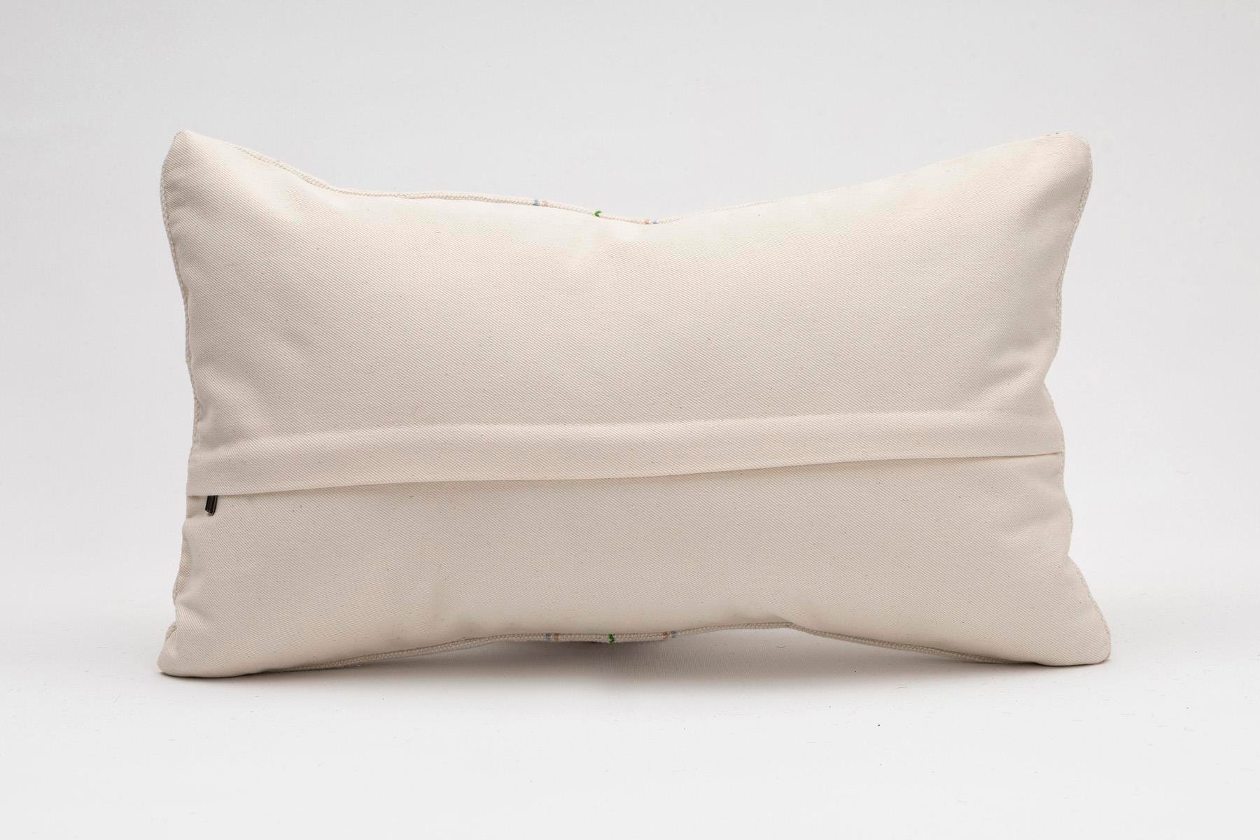 12''20'' (30x50 cm) Kilim Pillows - Vintage Handmade Kilim Pillows - Vintage Handmade Kilim Rugs - It is 100% wool. Artistic and historical rugs. Old handwoven rugs.