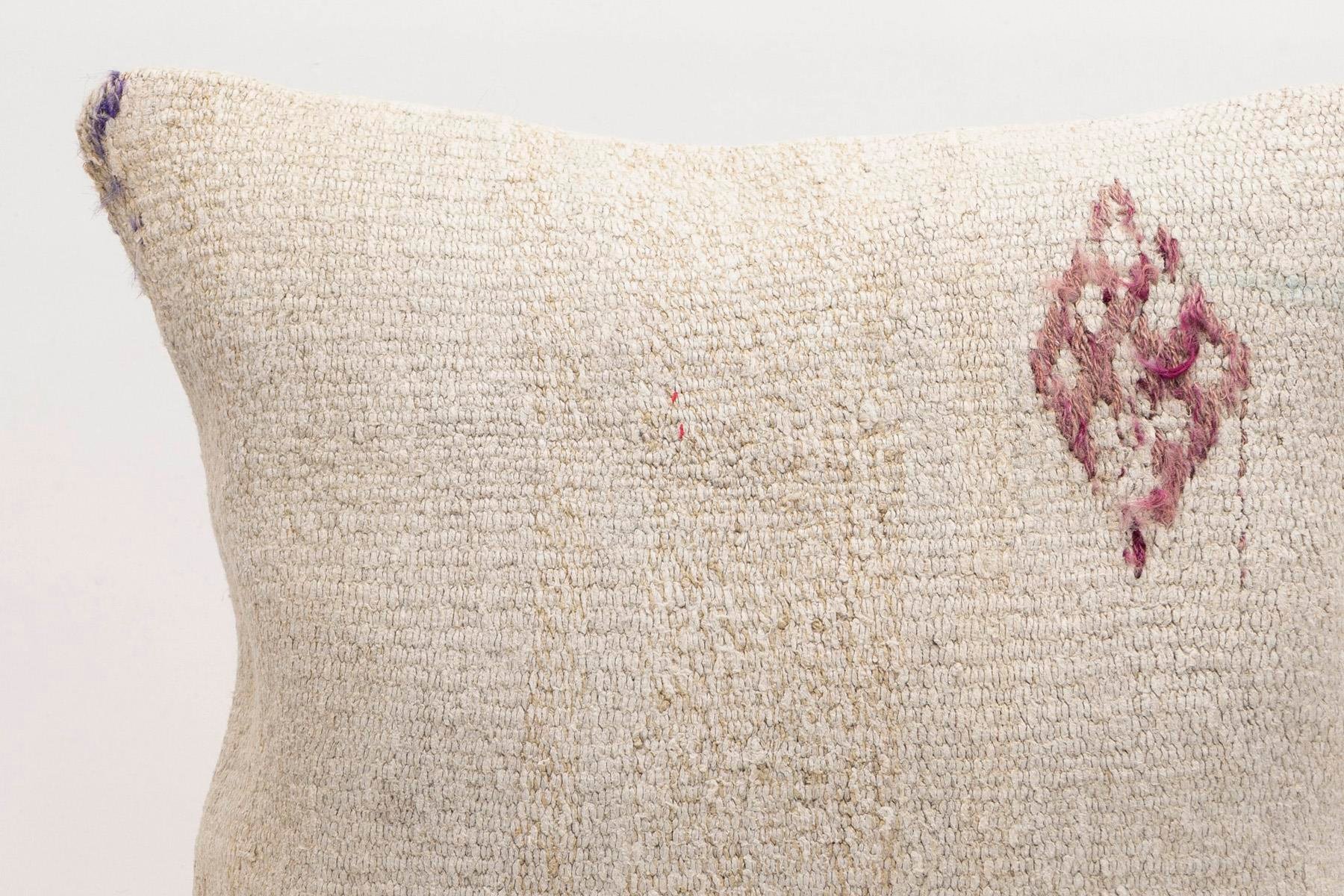 16x16 inches (40x40 cm) Kilim Pillow | KILIM WHOLESALE - Vintage Handmade Pillows - Vintage Handmade Kilim Rugs - It is 100% wool. Artistic and historical rugs. Old handwoven rugs. - Online hand woven rugs and kilim cushions sales. Shipping to a