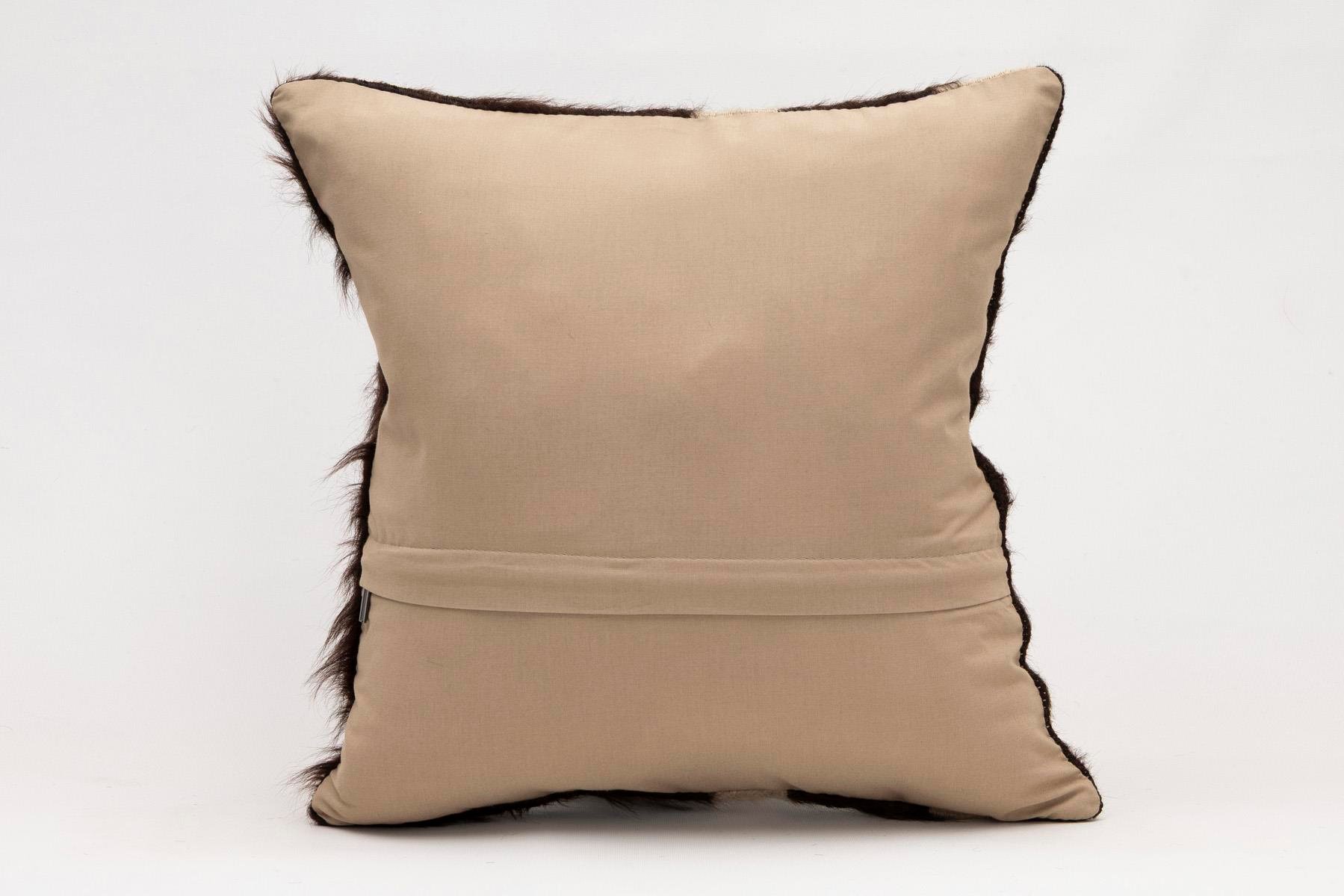 16x16 inches (40x40 cm) Kilim Pillow | KILIM WHOLESALE - Vintage Handmade Pillows - Vintage Handmade Kilim Rugs - It is 100% wool. Artistic and historical rugs. Old handwoven rugs. - Online hand woven rugs and kilim cushions sales. Shipping to a