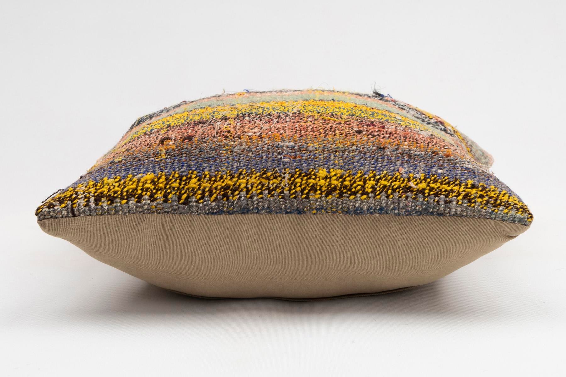 16x16 inches (40x40 cm) Kilim Pillow | KILIM WHOLESALE - Vintage Handmade Pillows - Vintage Handmade Kilim Rugs - It is 100% wool. Artistic and historical rugs. Old handwoven rugs. - Online hand woven rugs and kilim cushions sales. Shipping to a