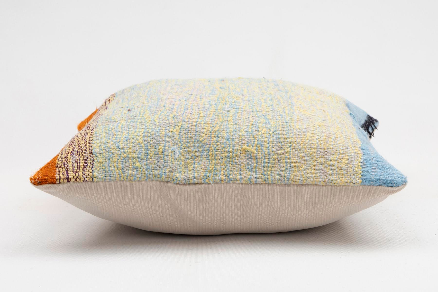 16x16 inches (40x40 cm) Kilim Pillow | KILIM WHOLESALE - Vintage Handmade Pillows - Vintage Handmade Kilim Rugs - It is 100% wool. Artistic and historical rugs. Old handwoven rugs. - Online hand woven rugs and kilim cushions sales. Shipping to a