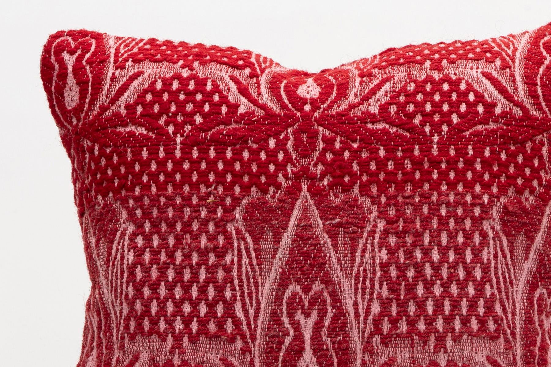 16x16 inches (40x40 cm) Kilim Pillow | KILIM WHOLESALE - Vintage Handmade Pillows - Vintage Handmade Kilim Rugs - It is 100% wool. Artistic and historical rugs. Old handwoven rugs. - Online hand woven rugs and kilim cushions sales. Shipping to a