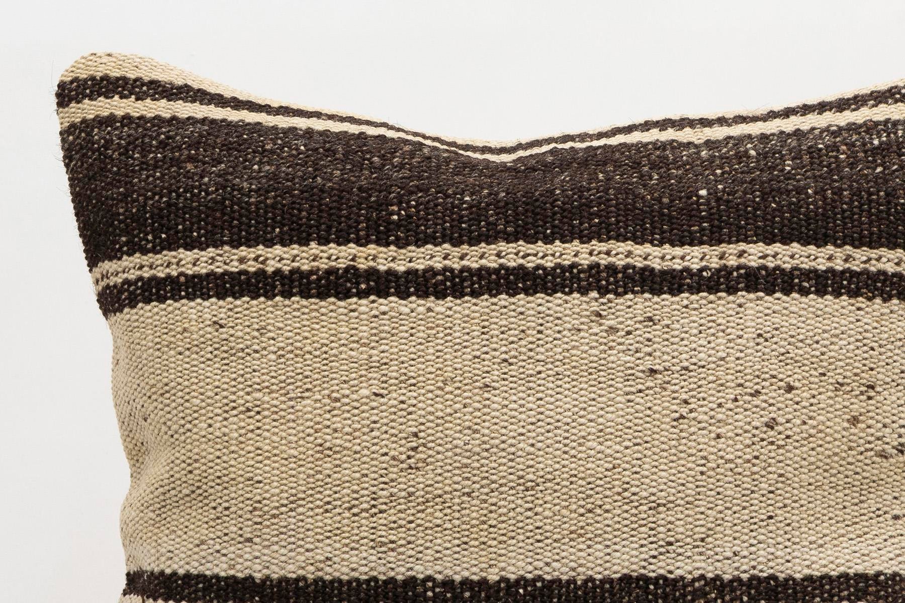 16x16 inches (40x40 cm) Kilim Pillow | KILIM WHOLESALE - Vintage Handmade Pillows - Vintage Handmade Kilim Rugs - It is 100% wool. Artistic and historical rugs. Old handwoven rugs. - Online hand woven rugs and kilim cushions sales. Shipping to a