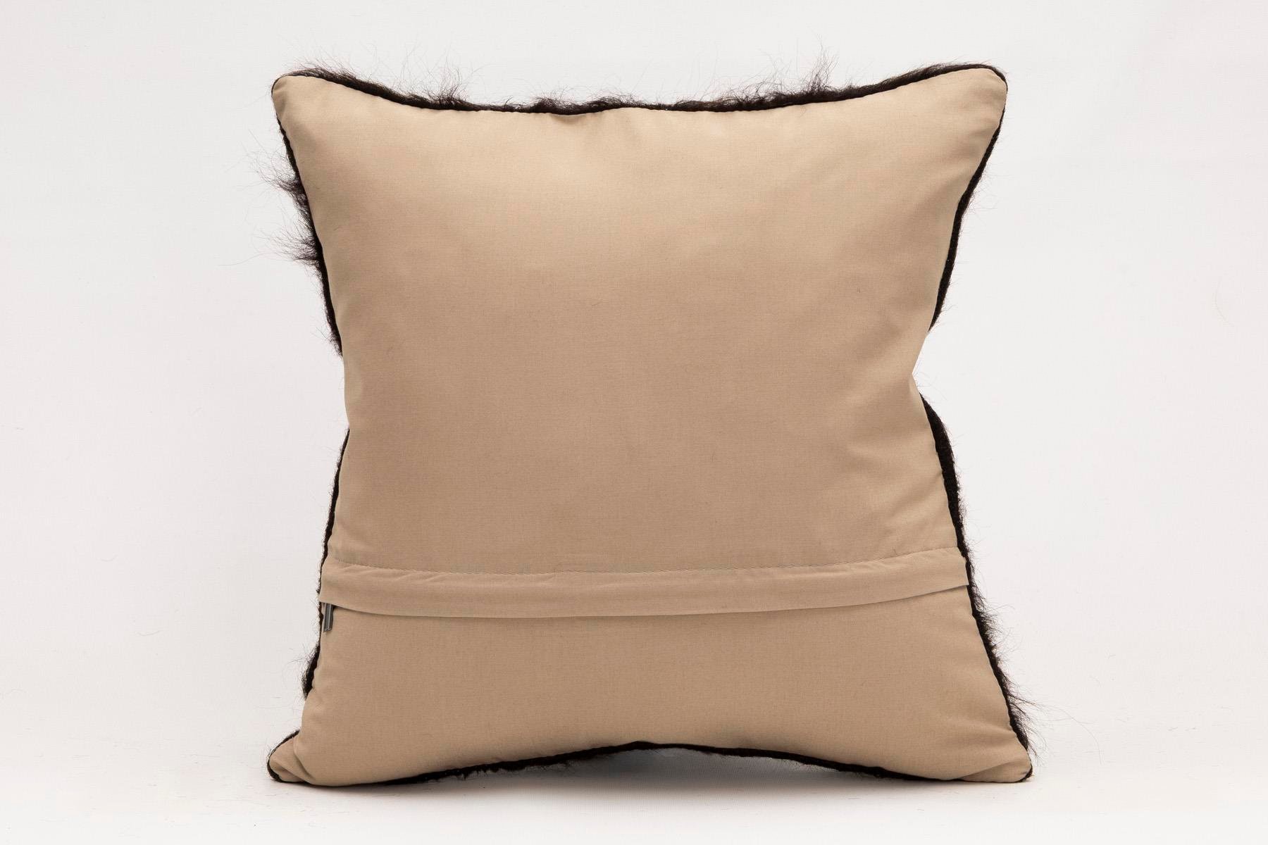 16x16 inches (40x40 cm) Kilim Pillow | KILIM WHOLESALE - Vintage Handmade Pillows - Vintage Handmade Kilim Rugs - It is 100% wool. Artistic and historical rugs. Old handwoven rugs. - Online hand woven rugs and kilim cushions sales. Shipping to a