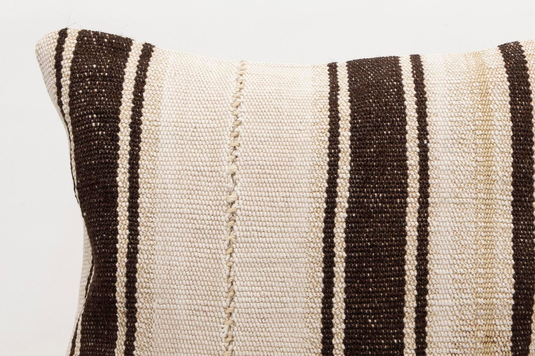 16x16 inches (40x40 cm) Kilim Pillow | KILIM WHOLESALE - Vintage Handmade Pillows - Vintage Handmade Kilim Rugs - It is 100% wool. Artistic and historical rugs. Old handwoven rugs. - Online hand woven rugs and kilim cushions sales. Shipping to a