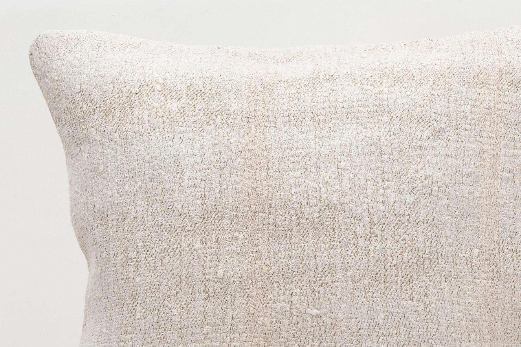 16x16 inches (40x40 cm) Kilim Pillow | KILIM WHOLESALE - Vintage Handmade Pillows - Vintage Handmade Kilim Rugs - It is 100% wool. Artistic and historical rugs. Old handwoven rugs. - Online hand woven rugs and kilim cushions sales. Shipping to a