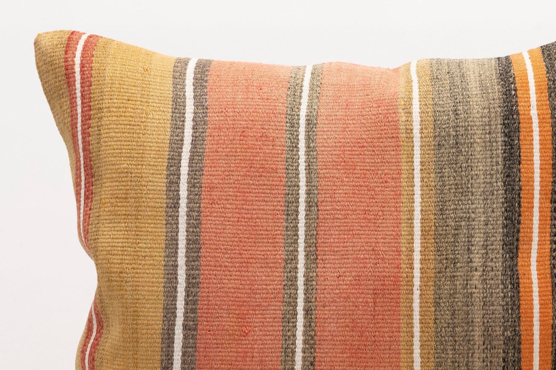 16x16 inches (40x40 cm) Kilim Pillow | KILIM WHOLESALE - Vintage Handmade Pillows - Vintage Handmade Kilim Rugs - It is 100% wool. Artistic and historical rugs. Old handwoven rugs. - Online hand woven rugs and kilim cushions sales. Shipping to a