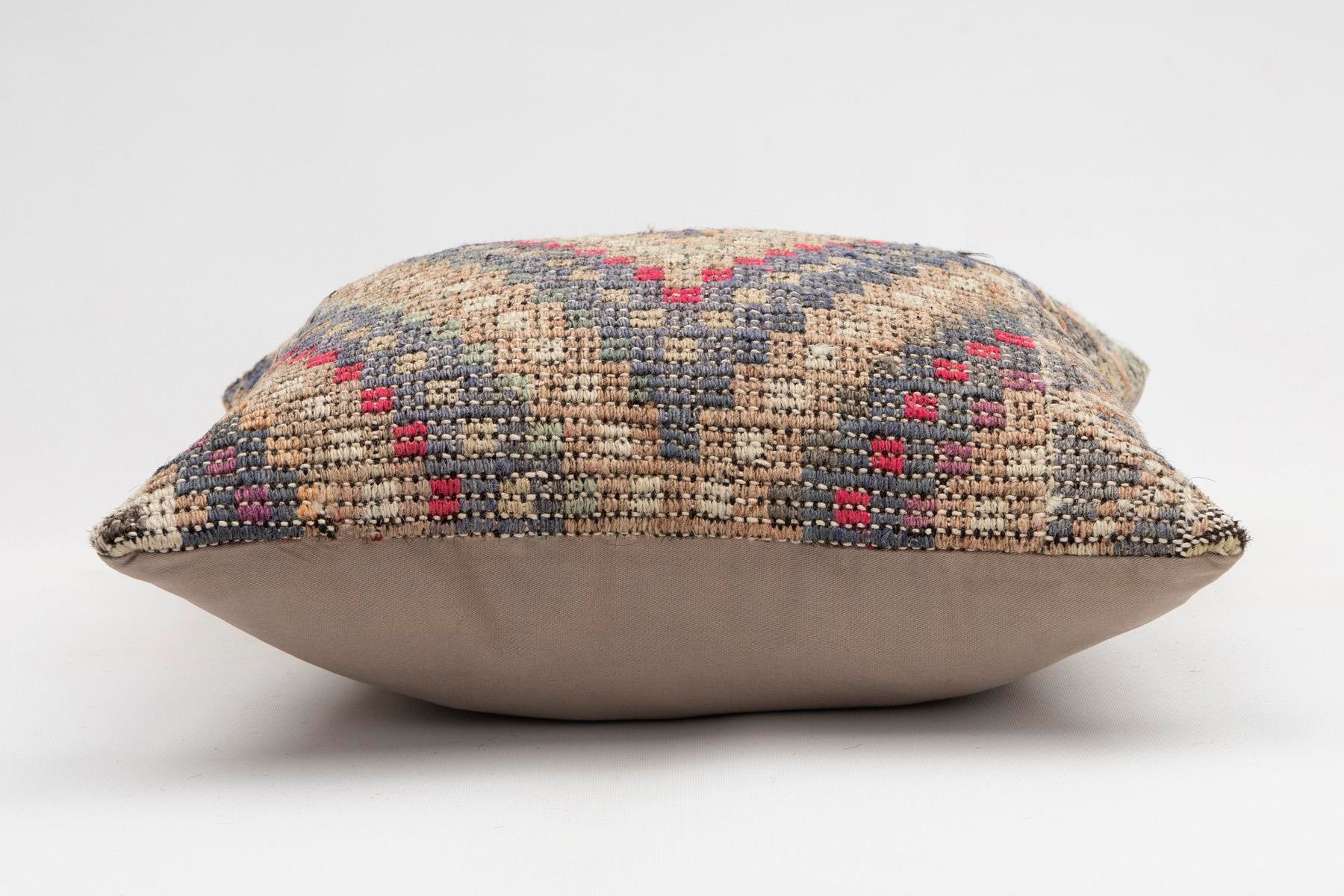 16x16 inches (40x40 cm) Kilim Pillow | KILIM WHOLESALE - Vintage Handmade Pillows - Vintage Handmade Kilim Rugs - It is 100% wool. Artistic and historical rugs. Old handwoven rugs. - Online hand woven rugs and kilim cushions sales. Shipping to a