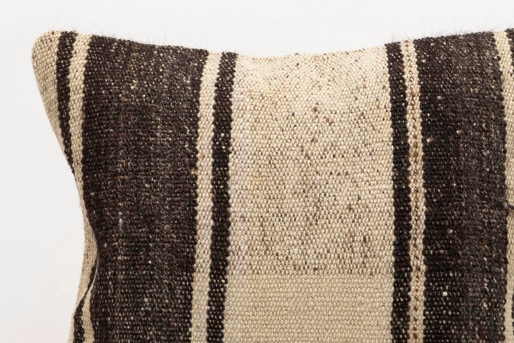 16x16 inches (40x40 cm) Kilim Pillow | KILIM WHOLESALE - Vintage Handmade Pillows - Vintage Handmade Kilim Rugs - It is 100% wool. Artistic and historical rugs. Old handwoven rugs. - Online hand woven rugs and kilim cushions sales. Shipping to a