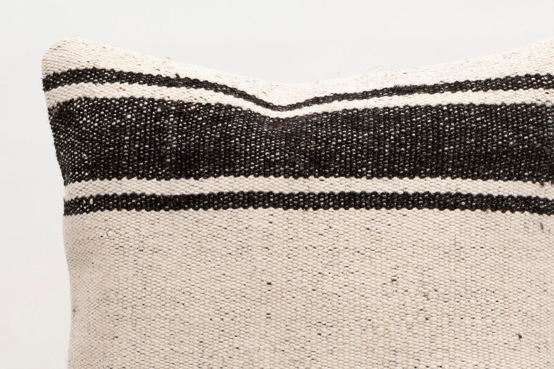 16x16 inches (40x40 cm) Kilim Pillow | KILIM WHOLESALE - Vintage Handmade Pillows - Vintage Handmade Kilim Rugs - It is 100% wool. Artistic and historical rugs. Old handwoven rugs. - Online hand woven rugs and kilim cushions sales. Shipping to a