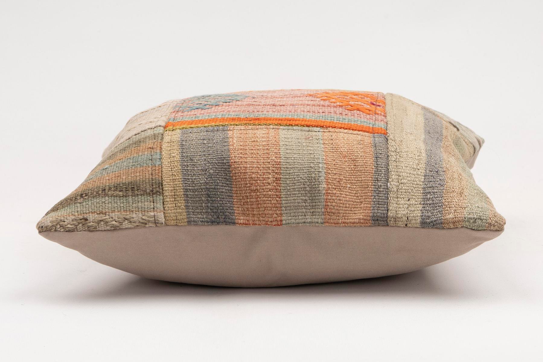 16x16 inches (40x40 cm) Kilim Pillow | KILIM WHOLESALE - Vintage Handmade Pillows - Vintage Handmade Kilim Rugs - It is 100% wool. Artistic and historical rugs. Old handwoven rugs. - Online hand woven rugs and kilim cushions sales. Shipping to a