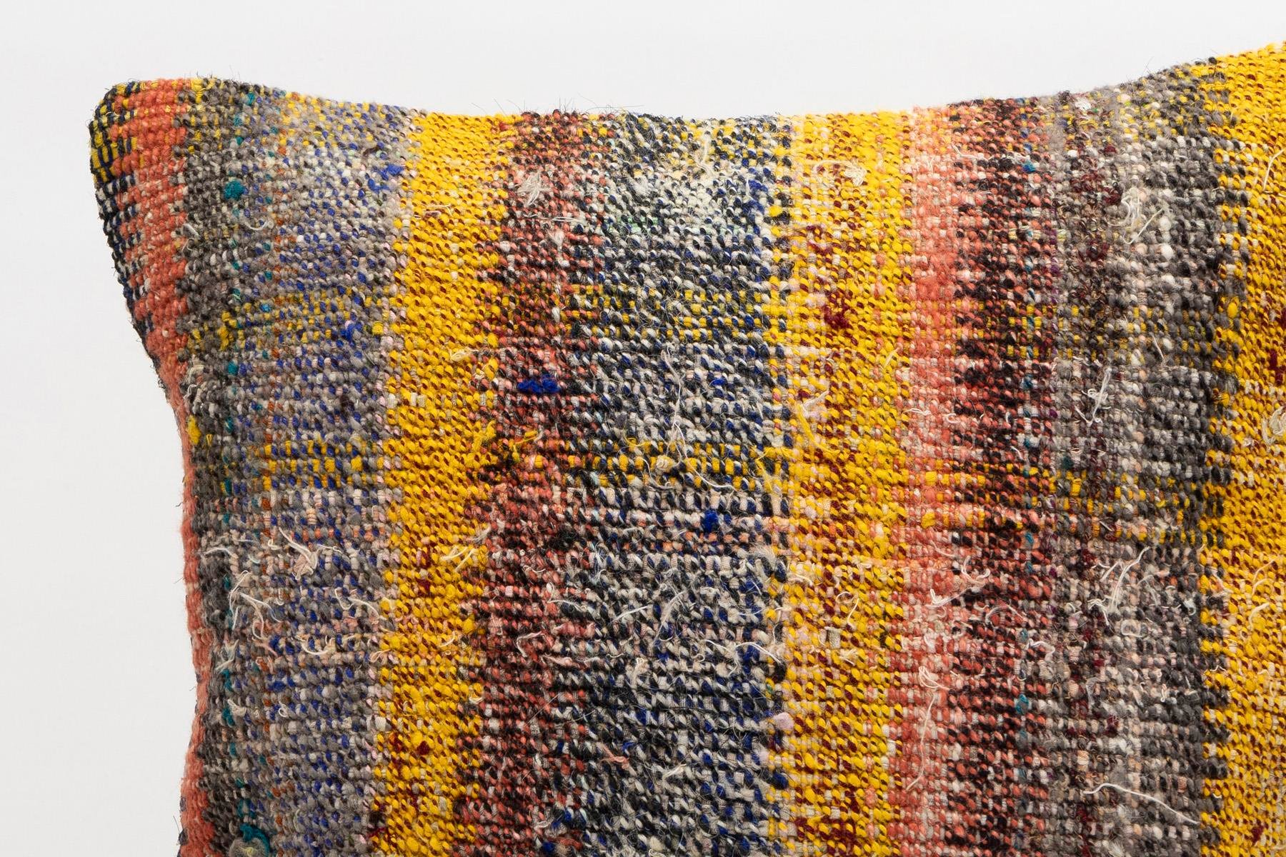 16x16 inches (40x40 cm) Kilim Pillow | KILIM WHOLESALE - Vintage Handmade Pillows - Vintage Handmade Kilim Rugs - It is 100% wool. Artistic and historical rugs. Old handwoven rugs. - Online hand woven rugs and kilim cushions sales. Shipping to a