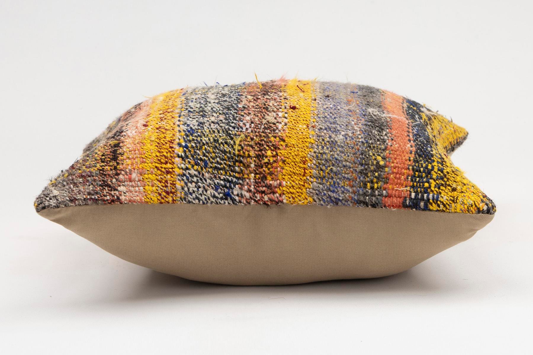 16x16 inches (40x40 cm) Kilim Pillow | KILIM WHOLESALE - Vintage Handmade Pillows - Vintage Handmade Kilim Rugs - It is 100% wool. Artistic and historical rugs. Old handwoven rugs. - Online hand woven rugs and kilim cushions sales. Shipping to a