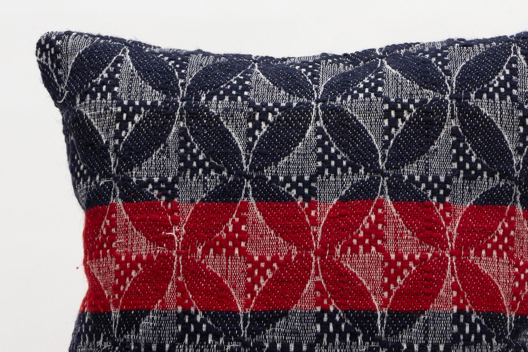 16x16 inches (40x40 cm) Kilim Pillow | KILIM WHOLESALE - Vintage Handmade Pillows - Vintage Handmade Kilim Rugs - It is 100% wool. Artistic and historical rugs. Old handwoven rugs. - Online hand woven rugs and kilim cushions sales. Shipping to a