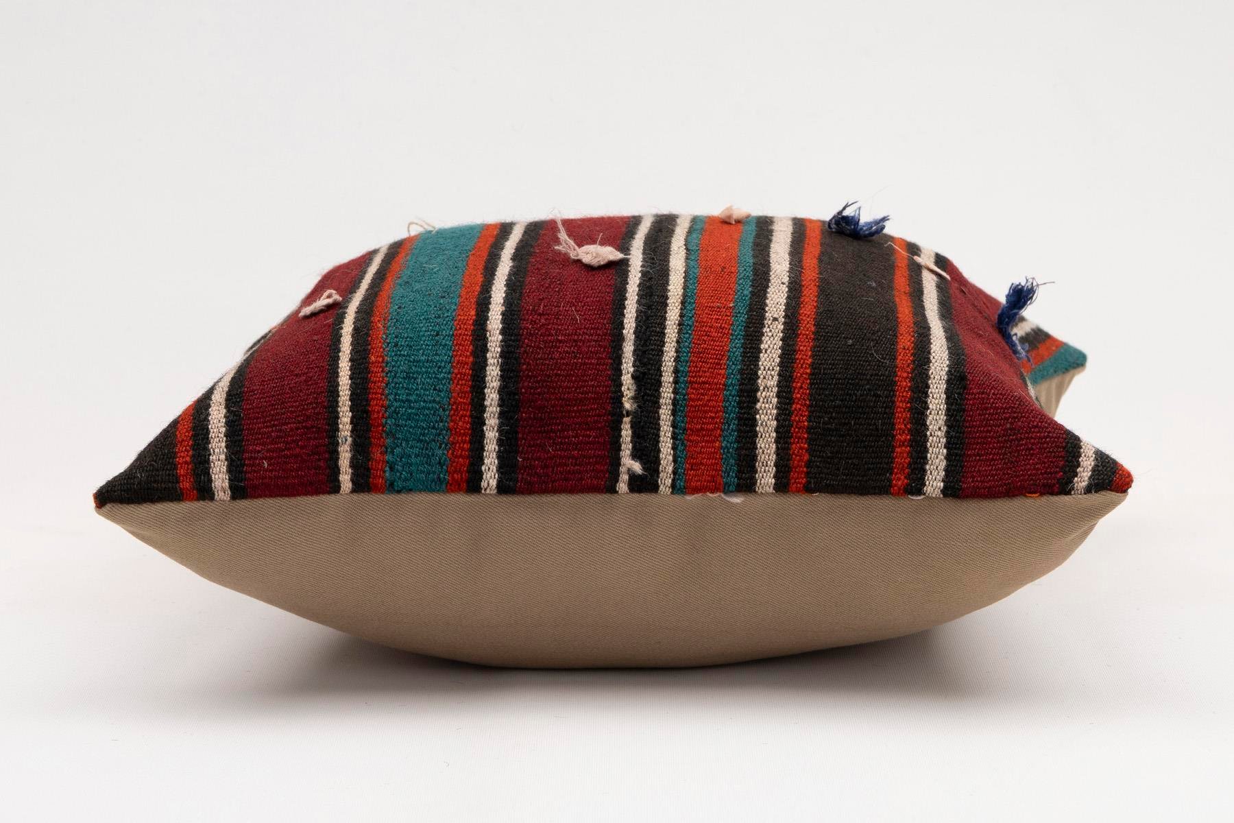 16x16 inches (40x40 cm) Kilim Pillow | KILIM WHOLESALE - Vintage Handmade Pillows - Vintage Handmade Kilim Rugs - It is 100% wool. Artistic and historical rugs. Old handwoven rugs. - Online hand woven rugs and kilim cushions sales. Shipping to a