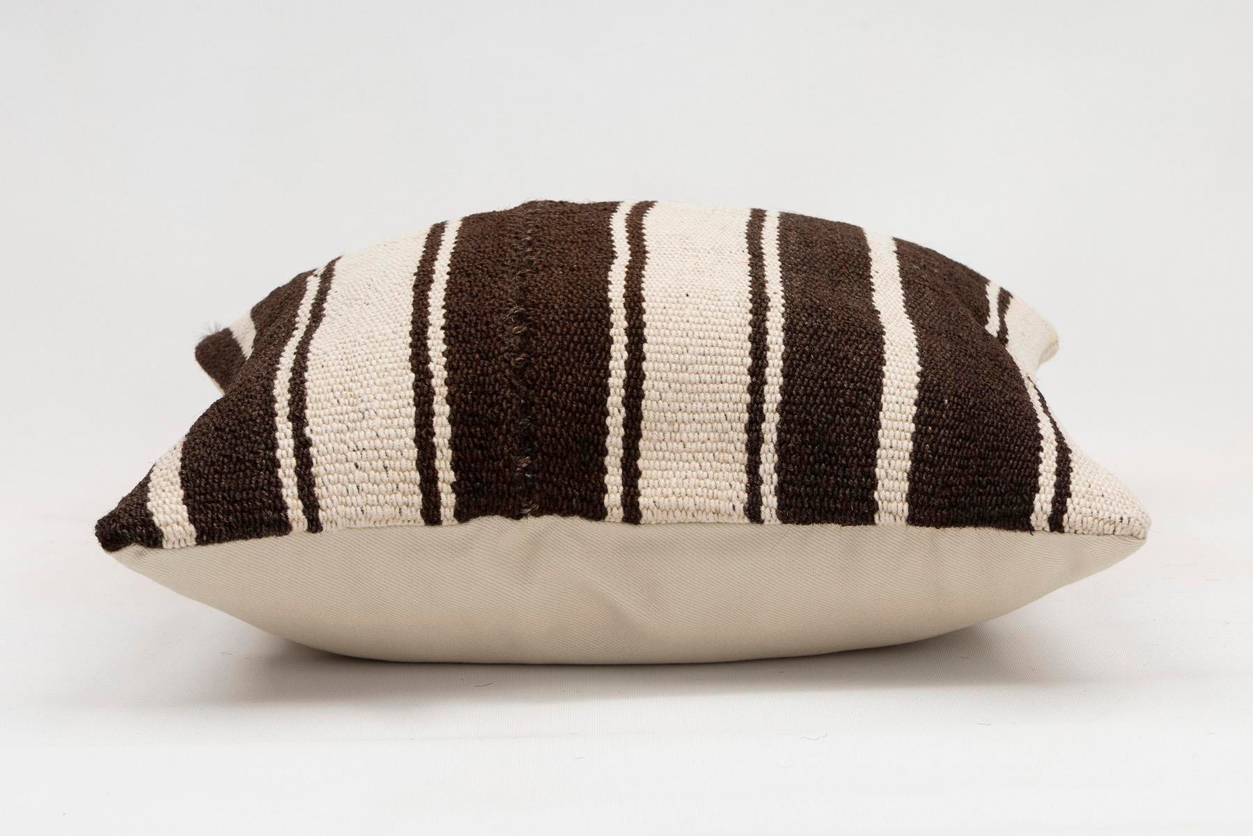 16x16 inches (40x40 cm) Kilim Pillow | KILIM WHOLESALE - Vintage Handmade Pillows - Vintage Handmade Kilim Rugs - It is 100% wool. Artistic and historical rugs. Old handwoven rugs. - Online hand woven rugs and kilim cushions sales. Shipping to a