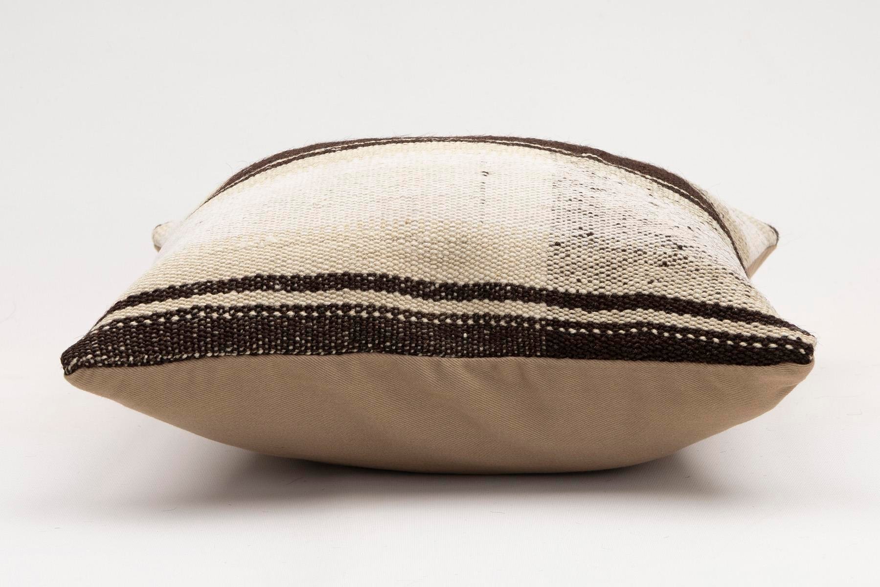 16x16 inches (40x40 cm) Kilim Pillow | KILIM WHOLESALE - Vintage Handmade Pillows - Vintage Handmade Kilim Rugs - It is 100% wool. Artistic and historical rugs. Old handwoven rugs. - Online hand woven rugs and kilim cushions sales. Shipping to a