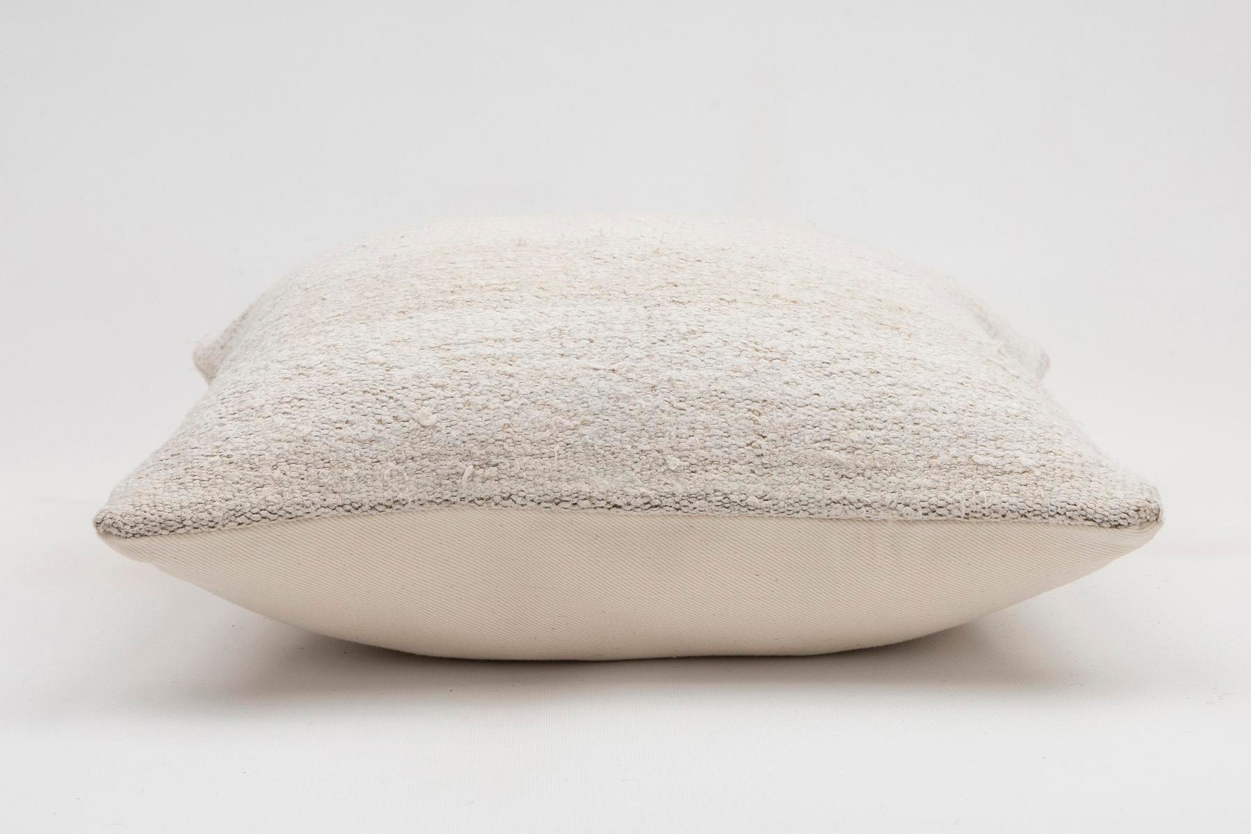 16x16 inches (40x40 cm) Kilim Pillow | KILIM WHOLESALE - Vintage Handmade Pillows - Vintage Handmade Kilim Rugs - It is 100% wool. Artistic and historical rugs. Old handwoven rugs. - Online hand woven rugs and kilim cushions sales. Shipping to a