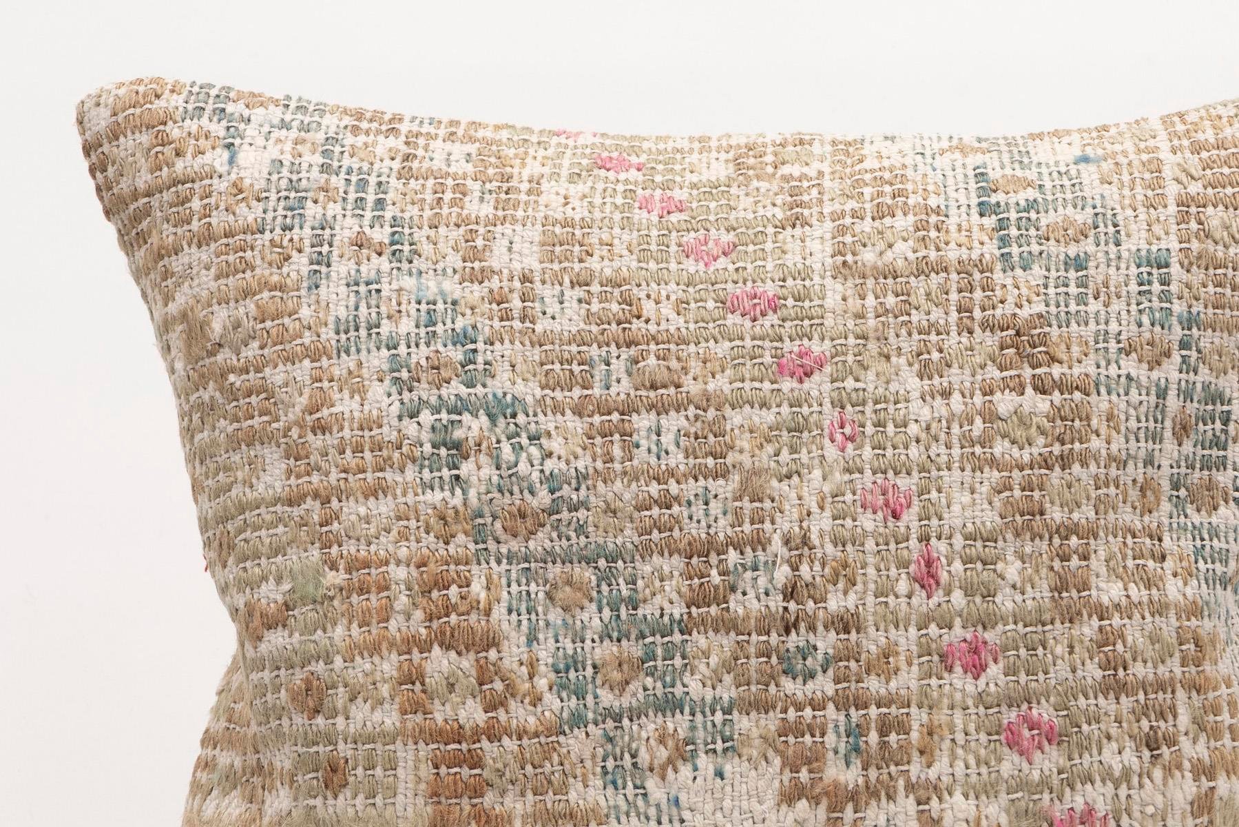 16x16 inches (40x40 cm) Kilim Pillow | KILIM WHOLESALE - Vintage Handmade Pillows - Vintage Handmade Kilim Rugs - It is 100% wool. Artistic and historical rugs. Old handwoven rugs. - Online hand woven rugs and kilim cushions sales. Shipping to a