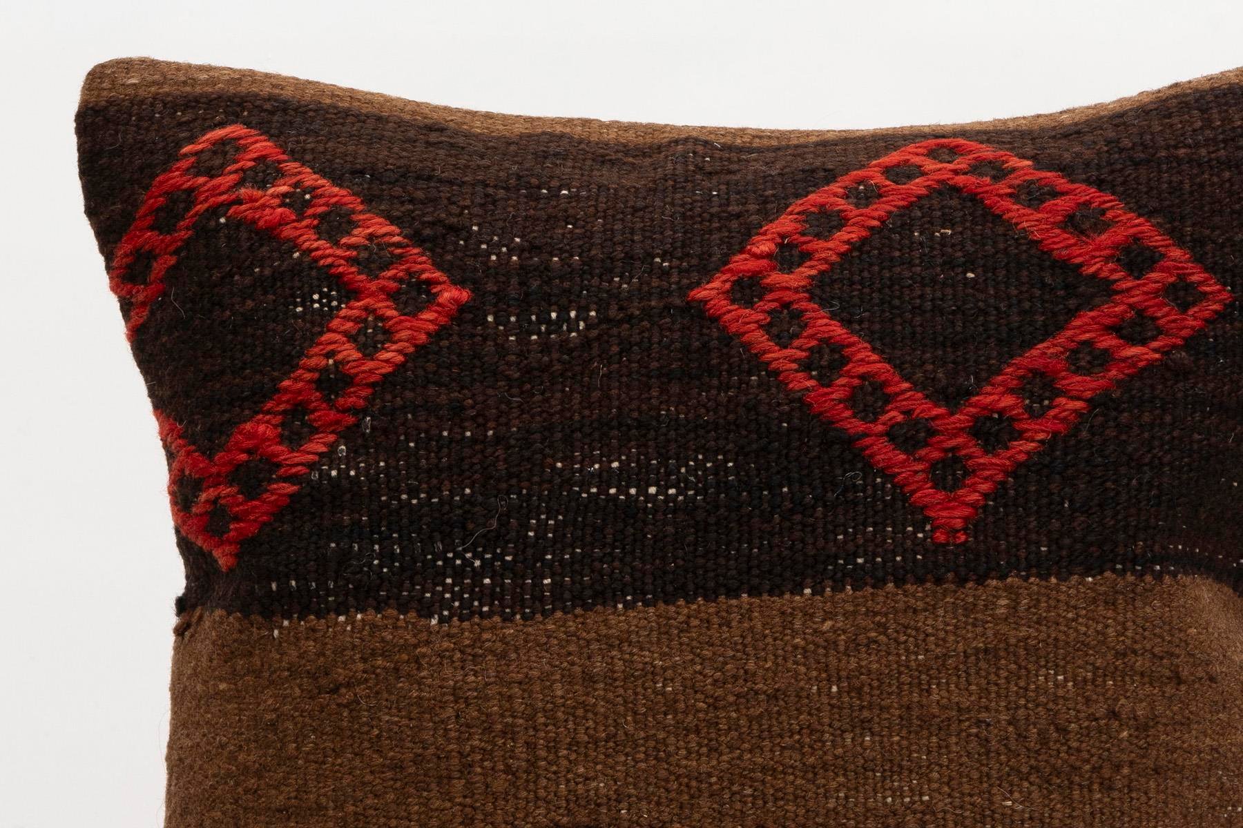 16x16 inches (40x40 cm) Kilim Pillow | KILIM WHOLESALE - Vintage Handmade Pillows - Vintage Handmade Kilim Rugs - It is 100% wool. Artistic and historical rugs. Old handwoven rugs. - Online hand woven rugs and kilim cushions sales. Shipping to a