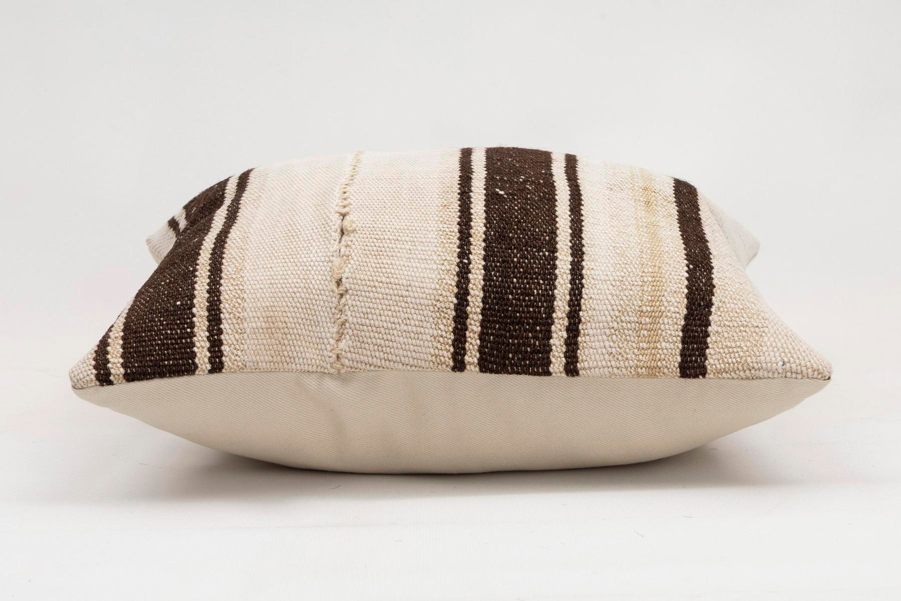 16x16 inches (40x40 cm) Kilim Pillow | KILIM WHOLESALE - Vintage Handmade Pillows - Vintage Handmade Kilim Rugs - It is 100% wool. Artistic and historical rugs. Old handwoven rugs. - Online hand woven rugs and kilim cushions sales. Shipping to a