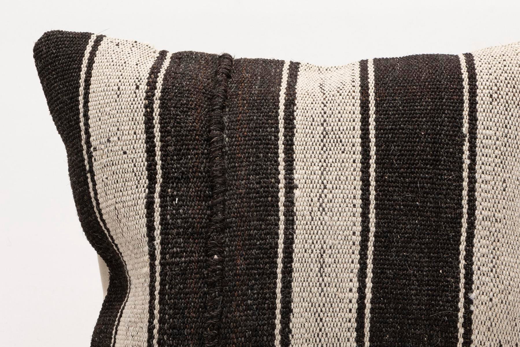 16x16 inches (40x40 cm) Kilim Pillow | KILIM WHOLESALE - Vintage Handmade Pillows - Vintage Handmade Kilim Rugs - It is 100% wool. Artistic and historical rugs. Old handwoven rugs. - Online hand woven rugs and kilim cushions sales. Shipping to a