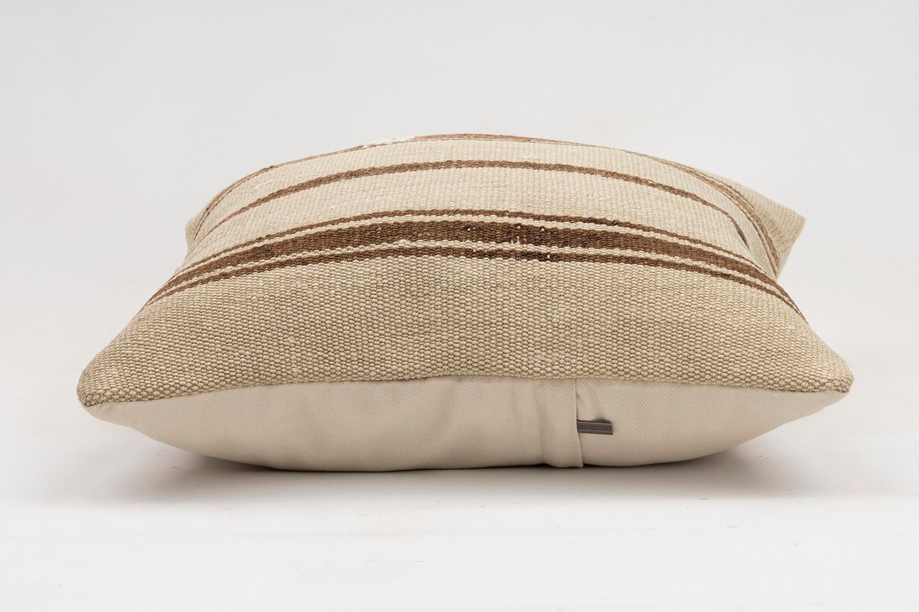 16x16 inches (40x40 cm) Kilim Pillow | KILIM WHOLESALE - Vintage Handmade Pillows - Vintage Handmade Kilim Rugs - It is 100% wool. Artistic and historical rugs. Old handwoven rugs. - Online hand woven rugs and kilim cushions sales. Shipping to a