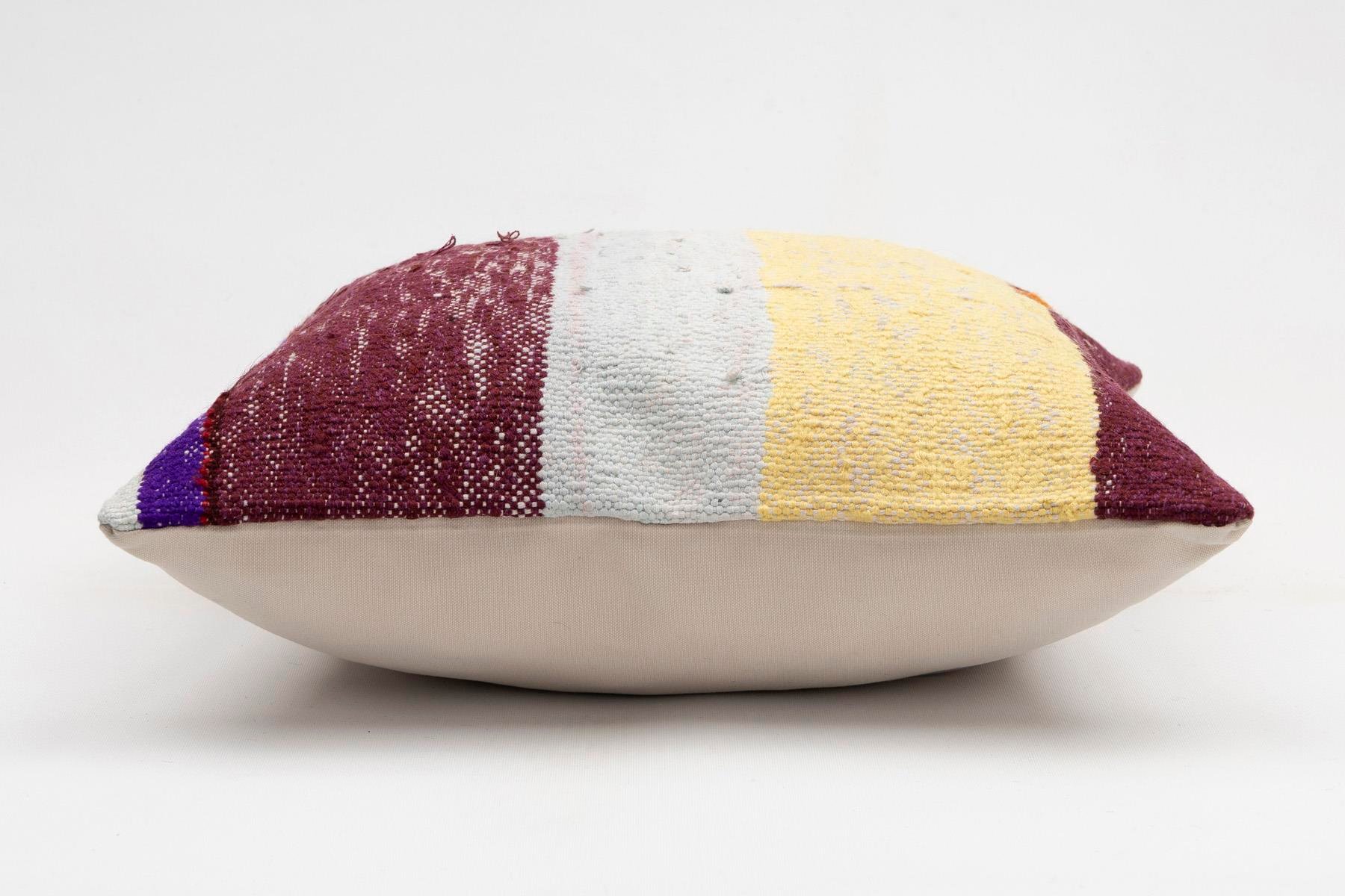 16x16 inches (40x40 cm) Kilim Pillow | KILIM WHOLESALE - Vintage Handmade Pillows - Vintage Handmade Kilim Rugs - It is 100% wool. Artistic and historical rugs. Old handwoven rugs. - Online hand woven rugs and kilim cushions sales. Shipping to a