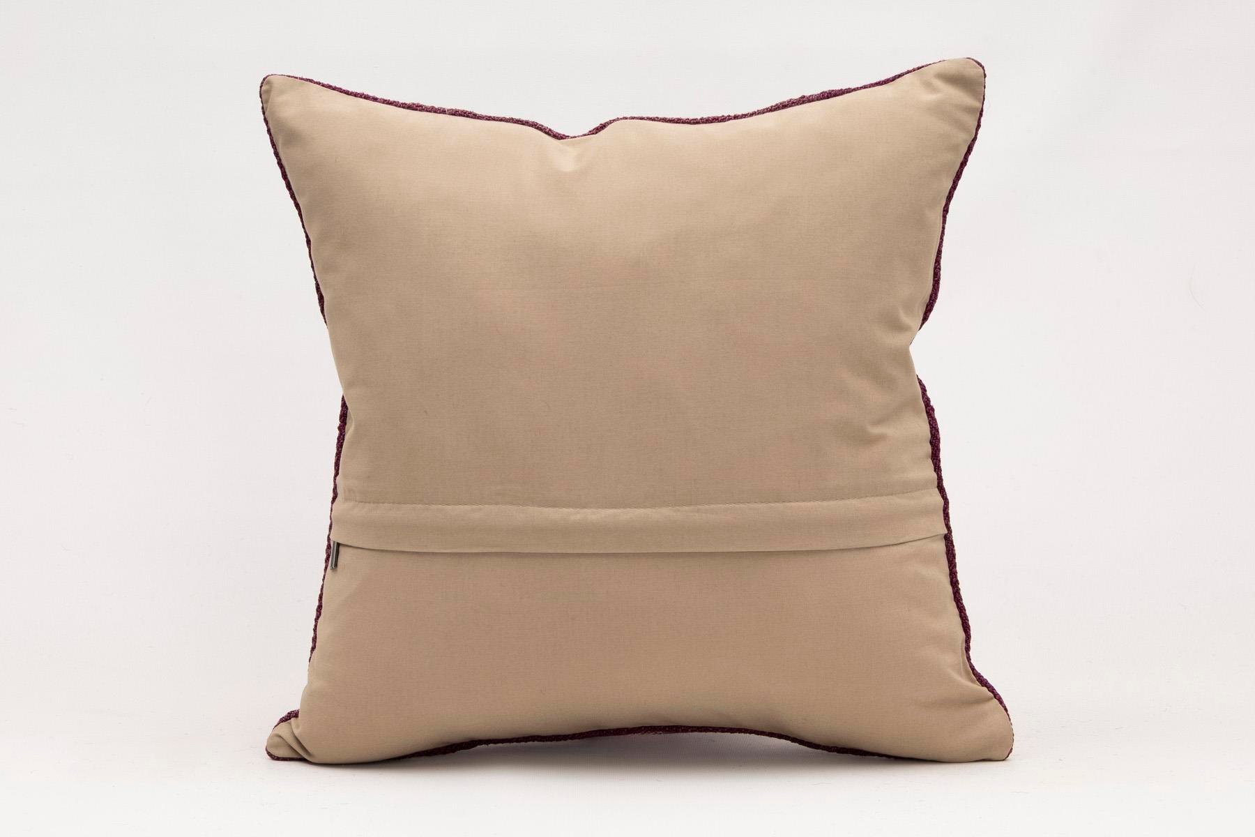 16x16 inches (40x40 cm) Kilim Pillow | KILIM WHOLESALE - Vintage Handmade Pillows - Vintage Handmade Kilim Rugs - It is 100% wool. Artistic and historical rugs. Old handwoven rugs. - Online hand woven rugs and kilim cushions sales. Shipping to a