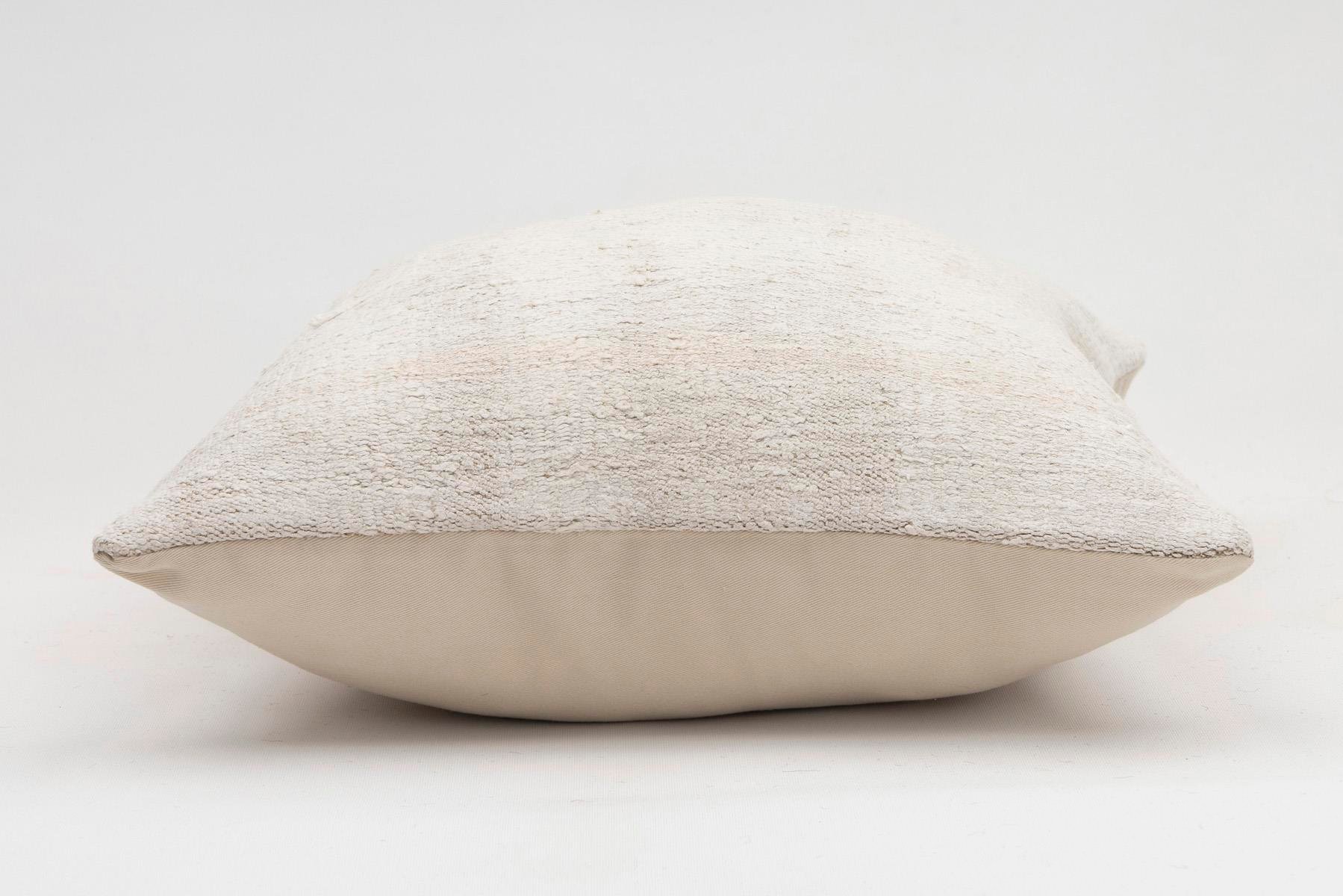 16x16 inches (40x40 cm) Kilim Pillow | KILIM WHOLESALE - Vintage Handmade Pillows - Vintage Handmade Kilim Rugs - It is 100% wool. Artistic and historical rugs. Old handwoven rugs. - Online hand woven rugs and kilim cushions sales. Shipping to a