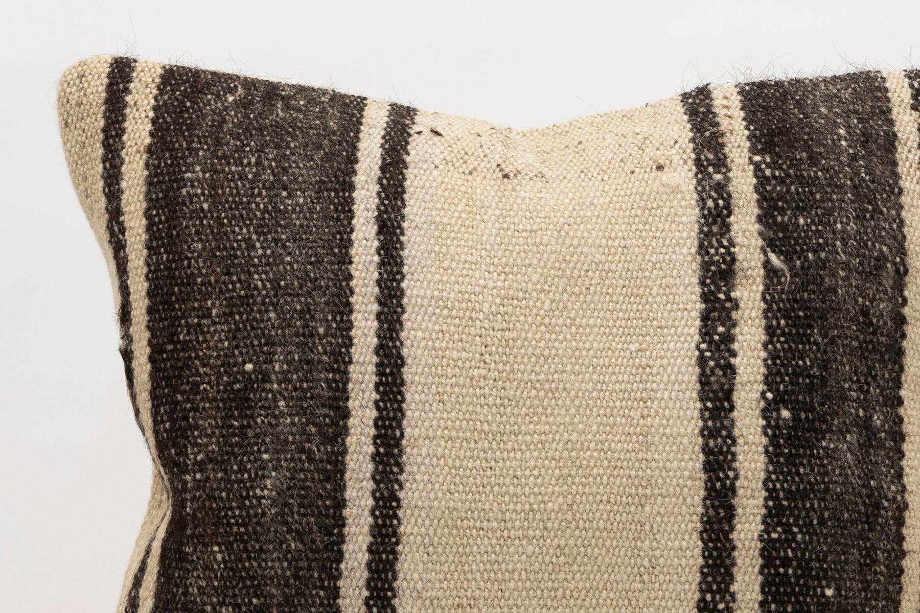 16x16 inches (40x40 cm) Kilim Pillow | KILIM WHOLESALE - Vintage Handmade Pillows - Vintage Handmade Kilim Rugs - It is 100% wool. Artistic and historical rugs. Old handwoven rugs. - Online hand woven rugs and kilim cushions sales. Shipping to a