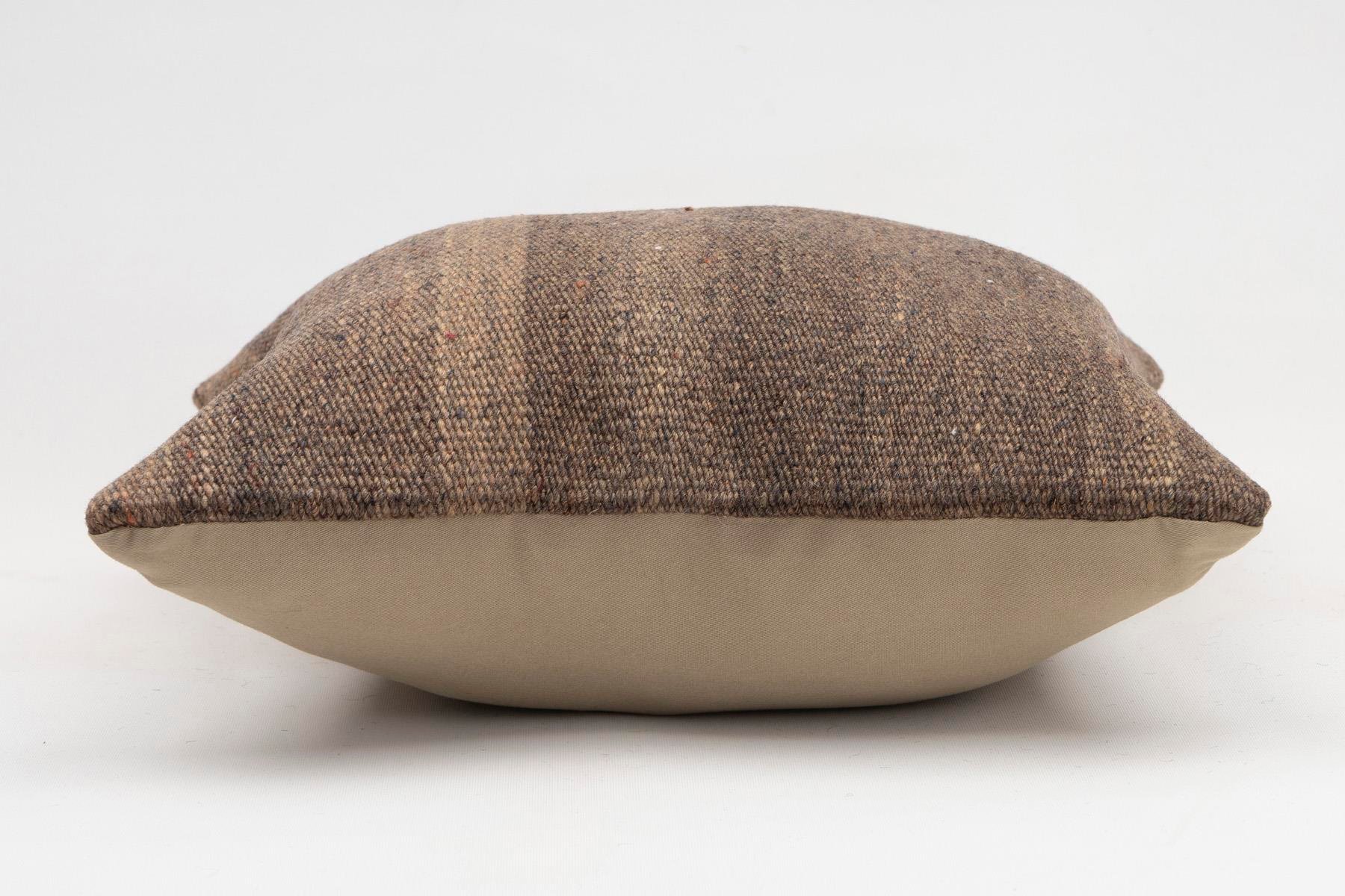 16x16 inches (40x40 cm) Kilim Pillow | KILIM WHOLESALE - Vintage Handmade Pillows - Vintage Handmade Kilim Rugs - It is 100% wool. Artistic and historical rugs. Old handwoven rugs. - Online hand woven rugs and kilim cushions sales. Shipping to a