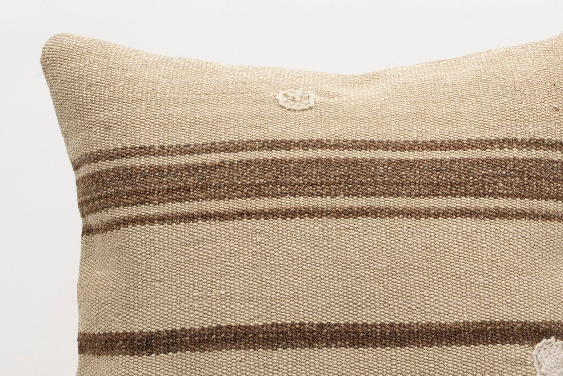 16x16 inches (40x40 cm) Kilim Pillow | KILIM WHOLESALE - Vintage Handmade Pillows - Vintage Handmade Kilim Rugs - It is 100% wool. Artistic and historical rugs. Old handwoven rugs. - Online hand woven rugs and kilim cushions sales. Shipping to a