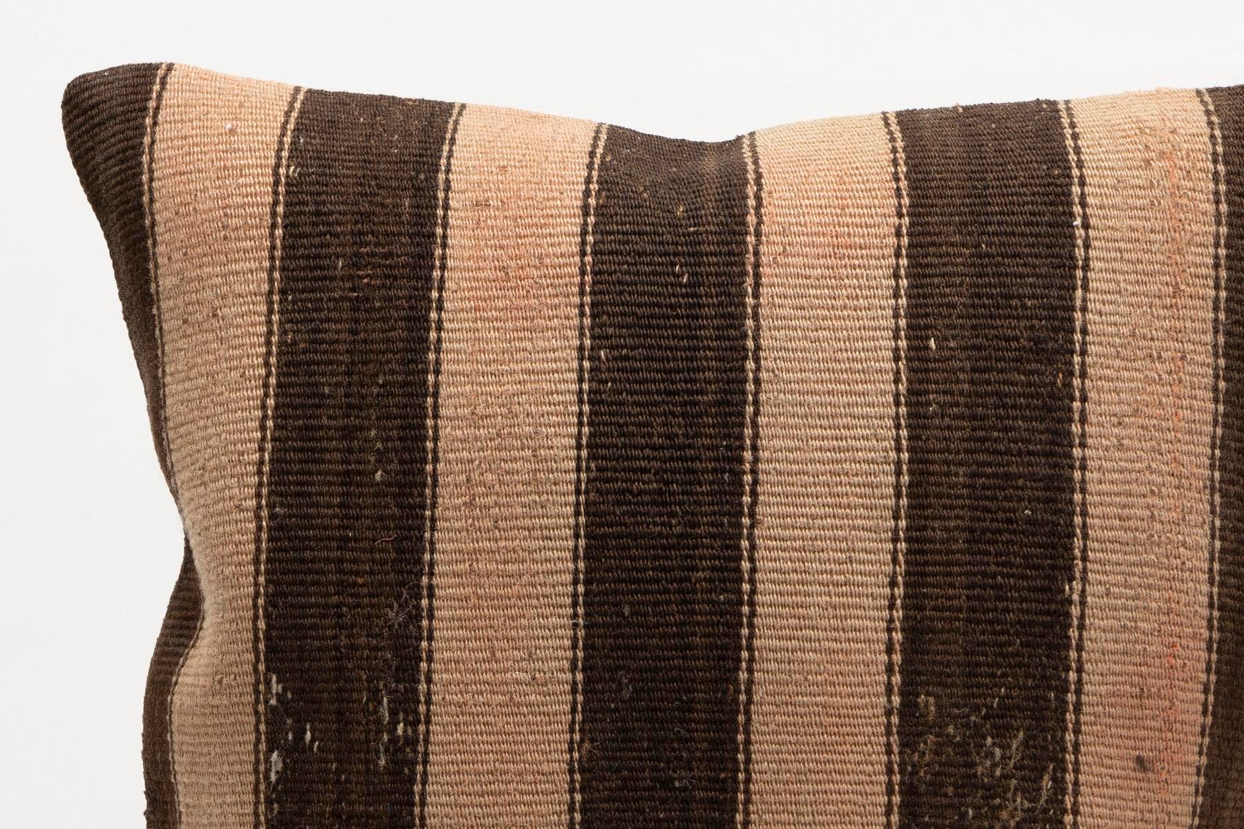 16x16 inches (40x40 cm) Kilim Pillow | KILIM WHOLESALE - Vintage Handmade Pillows - Vintage Handmade Kilim Rugs - It is 100% wool. Artistic and historical rugs. Old handwoven rugs. - Online hand woven rugs and kilim cushions sales. Shipping to a