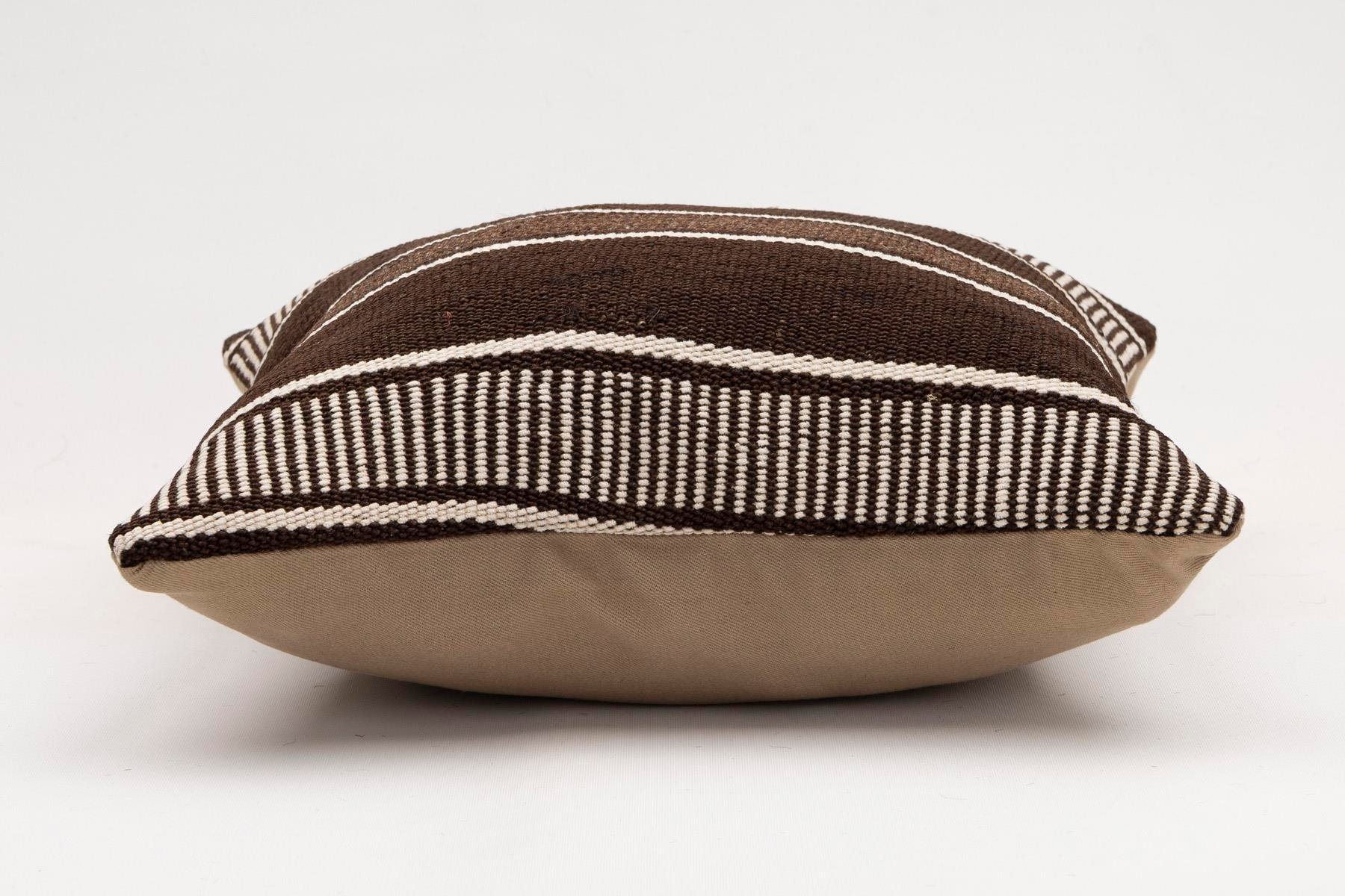 16x16 inches (40x40 cm) Kilim Pillow | KILIM WHOLESALE - Vintage Handmade Pillows - Vintage Handmade Kilim Rugs - It is 100% wool. Artistic and historical rugs. Old handwoven rugs. - Online hand woven rugs and kilim cushions sales. Shipping to a