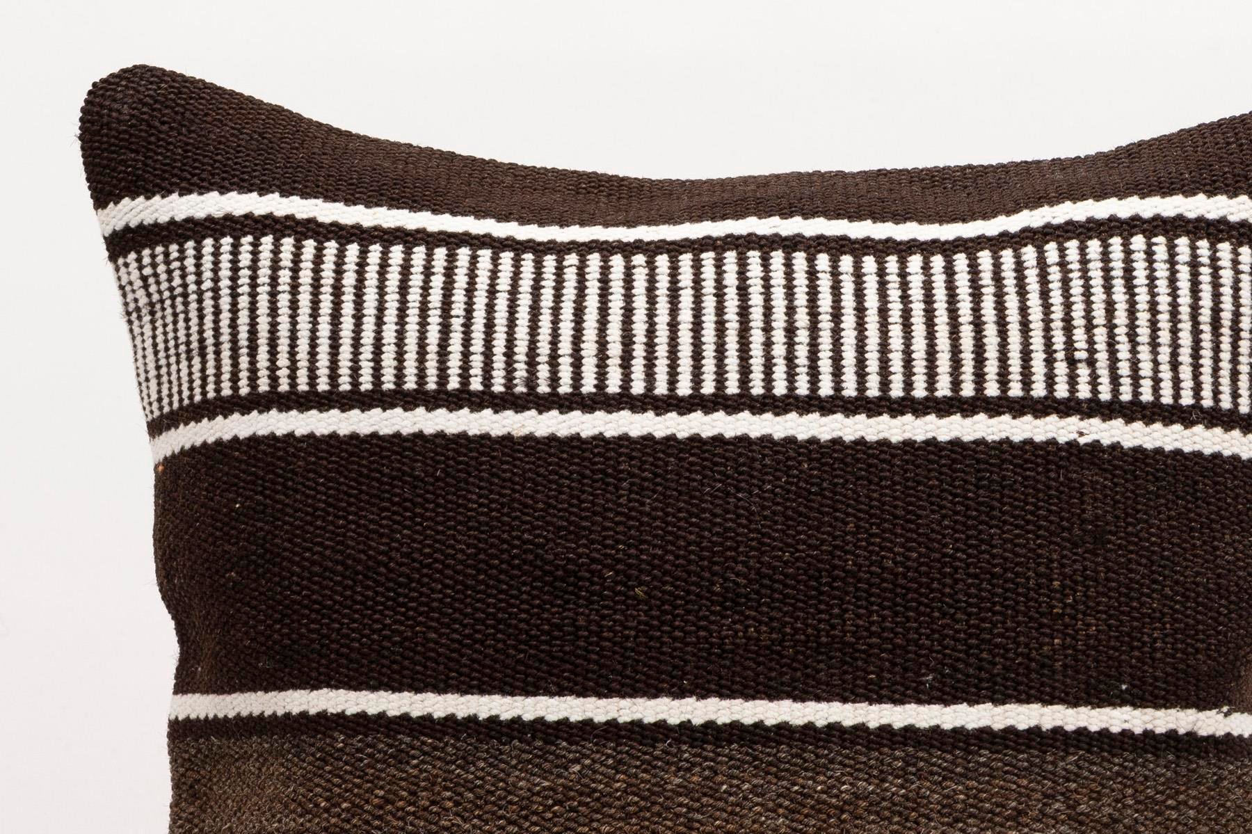 16x16 inches (40x40 cm) Kilim Pillow | KILIM WHOLESALE - Vintage Handmade Pillows - Vintage Handmade Kilim Rugs - It is 100% wool. Artistic and historical rugs. Old handwoven rugs. - Online hand woven rugs and kilim cushions sales. Shipping to a