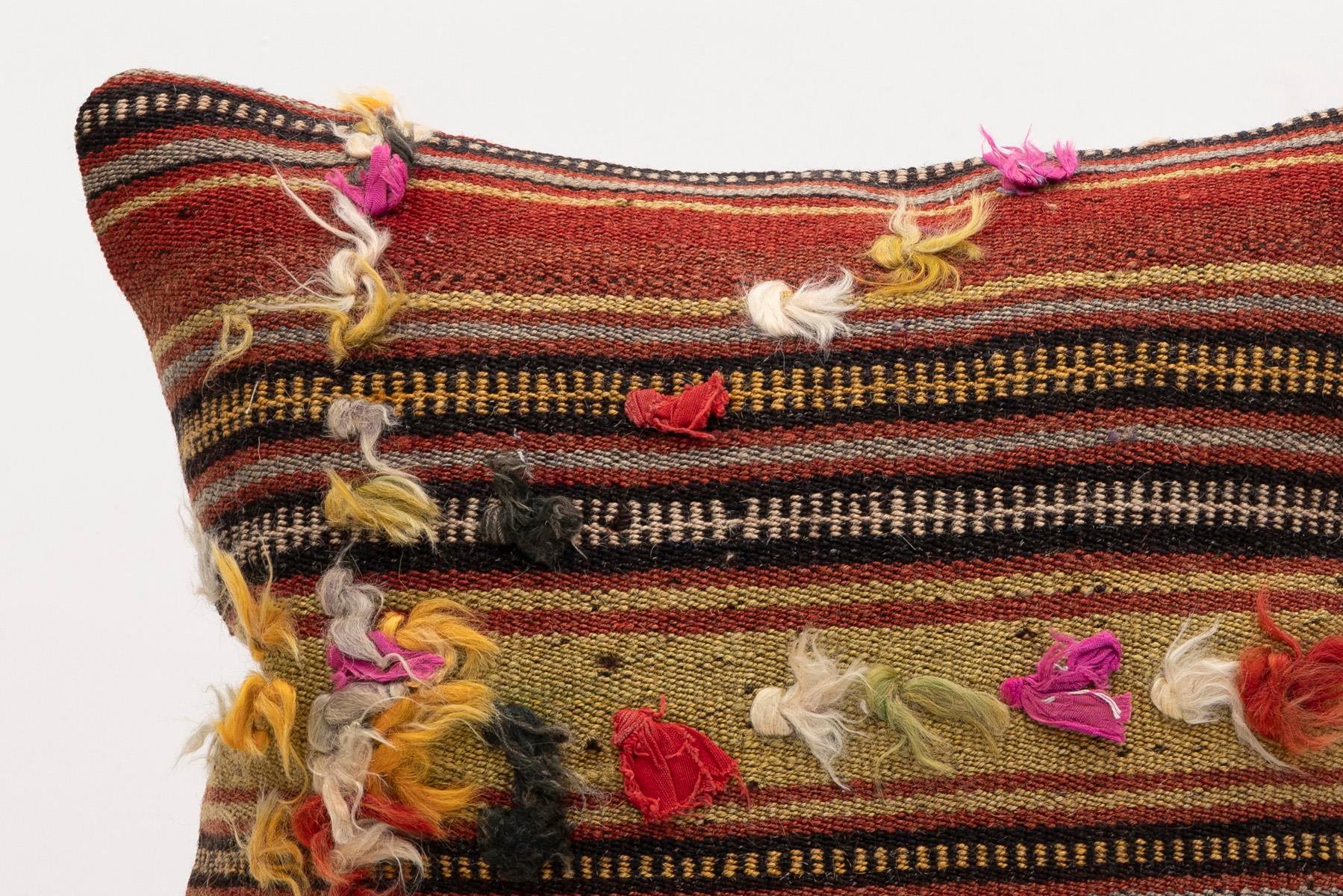 16x16 inches (40x40 cm) Kilim Pillow | KILIM WHOLESALE - Vintage Handmade Pillows - Vintage Handmade Kilim Rugs - It is 100% wool. Artistic and historical rugs. Old handwoven rugs. - Online hand woven rugs and kilim cushions sales. Shipping to a